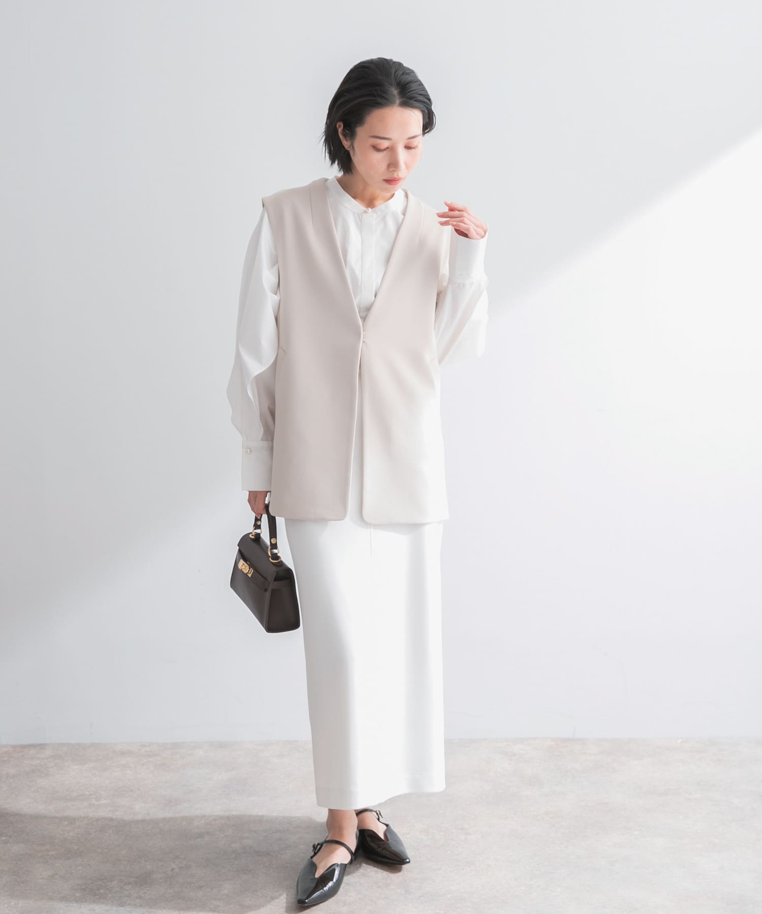 L.BEIGE