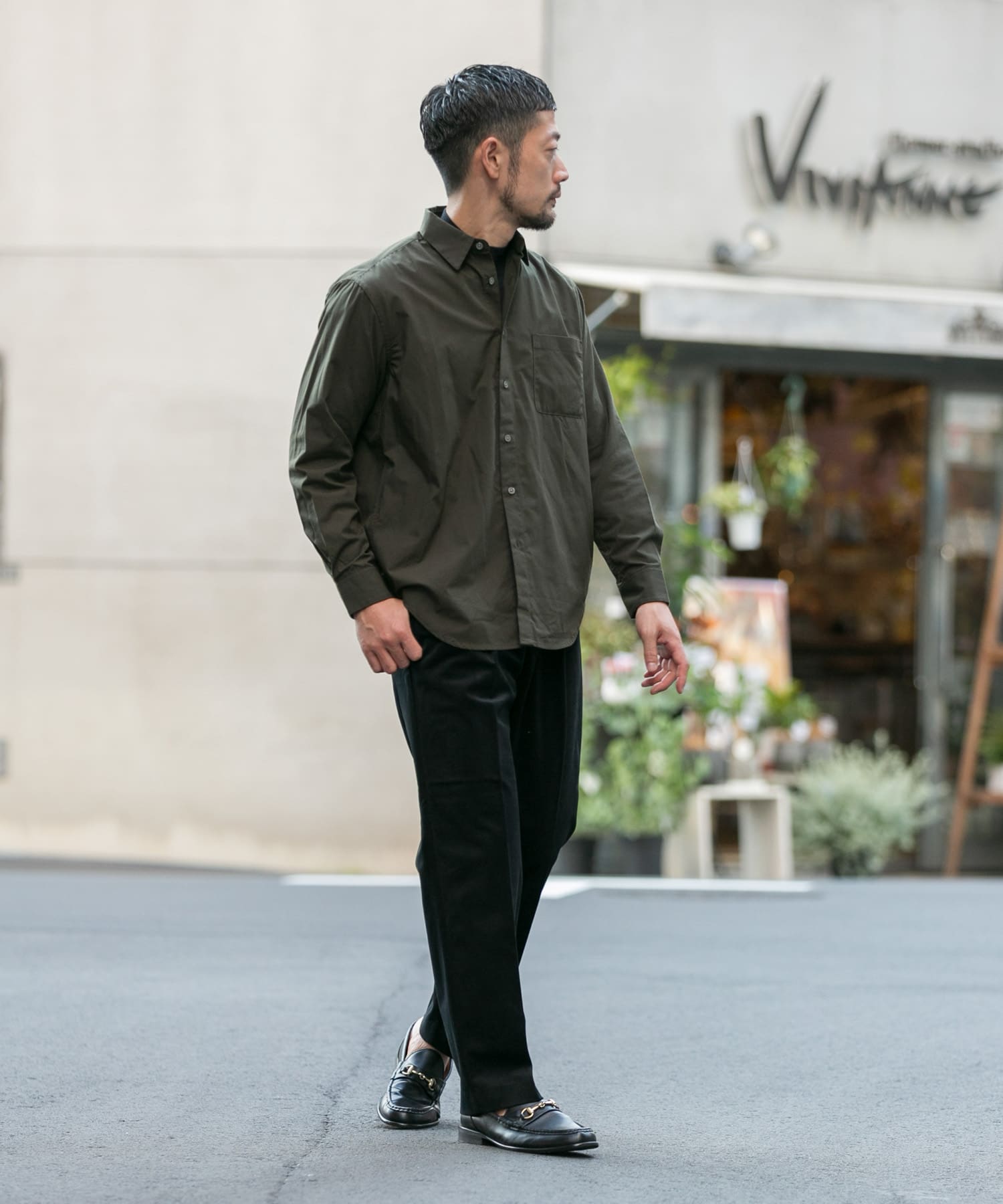 KHAKI