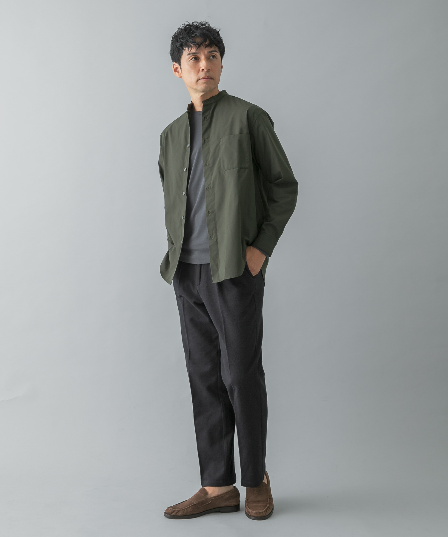 KHAKI