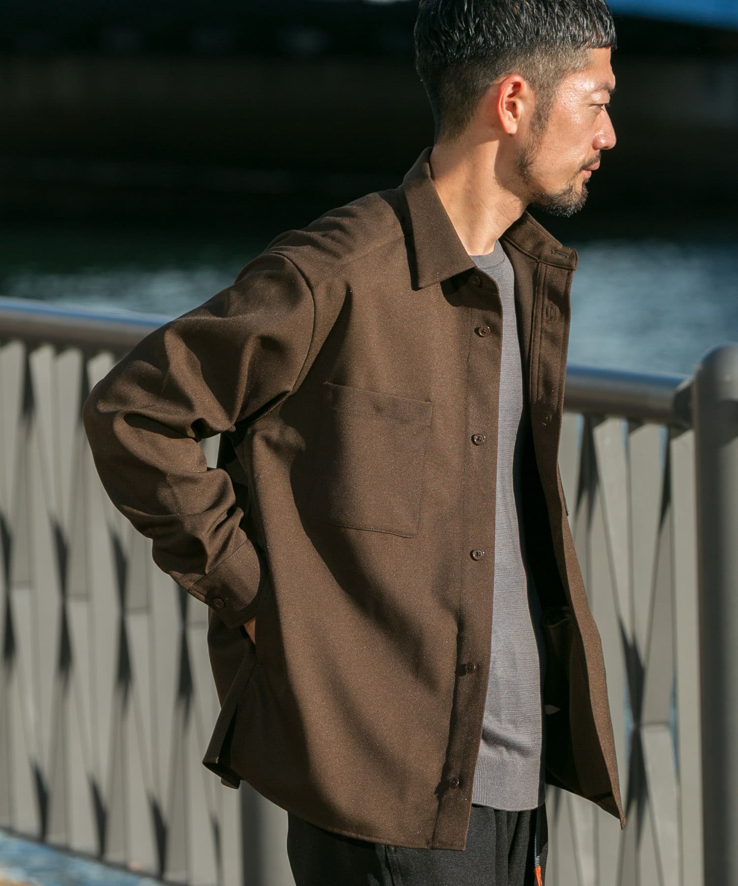 DARK BROWN