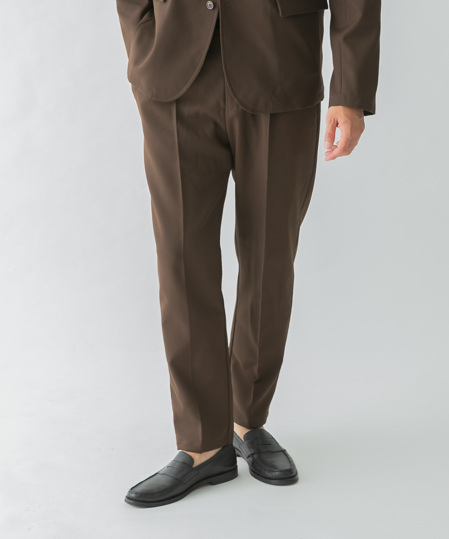 DARK BROWN