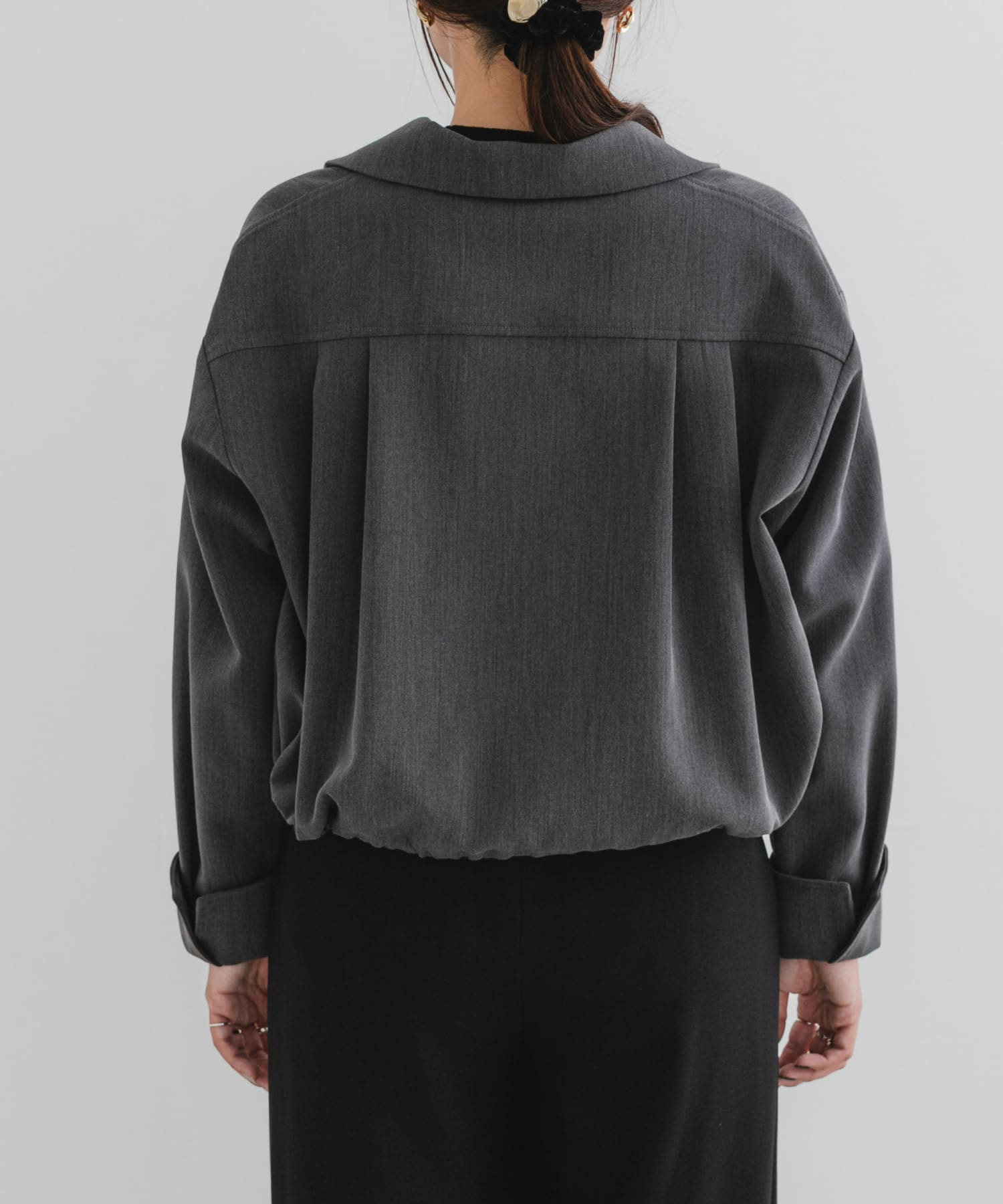 GRAY