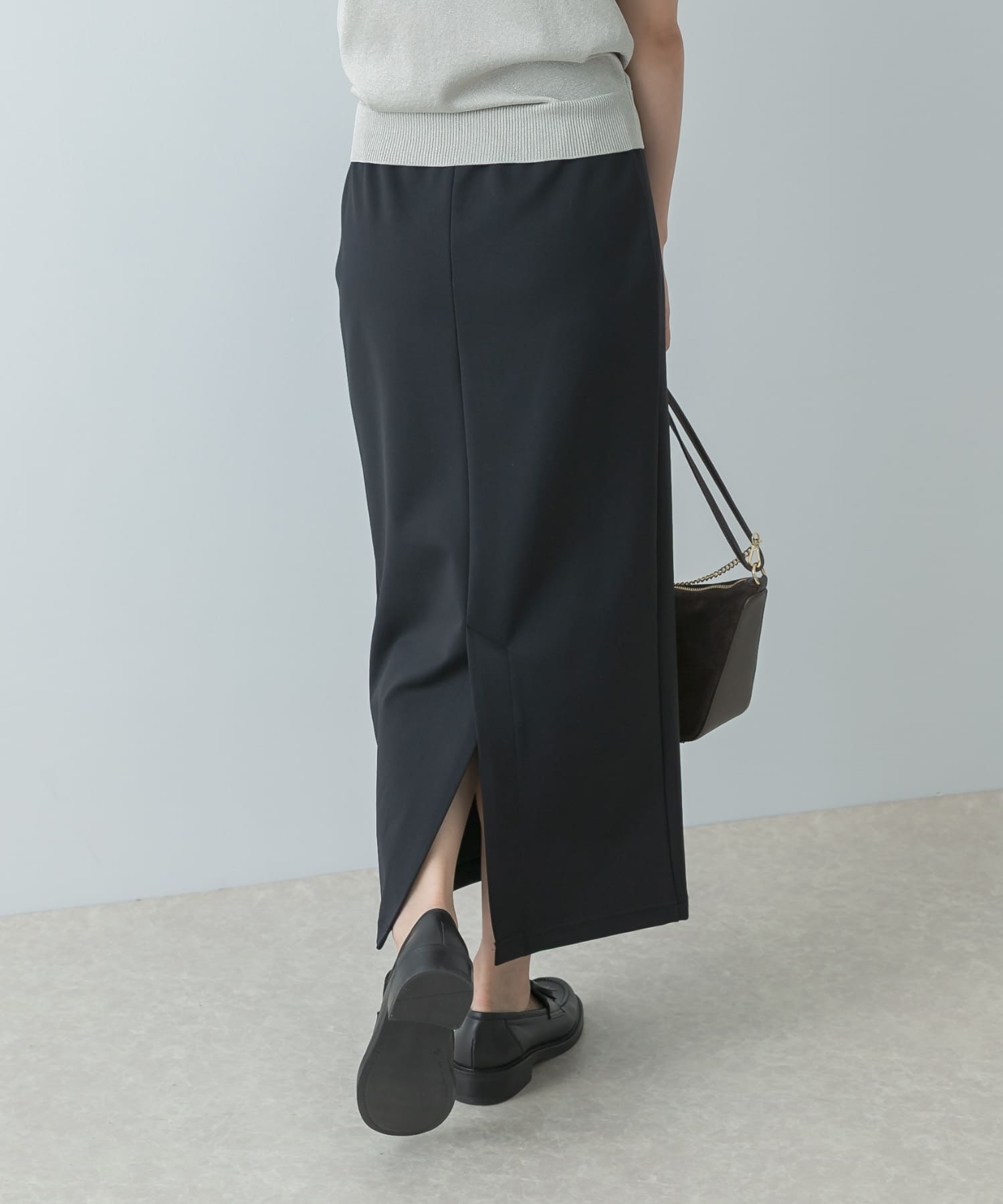 身長：166cm サイズ：38