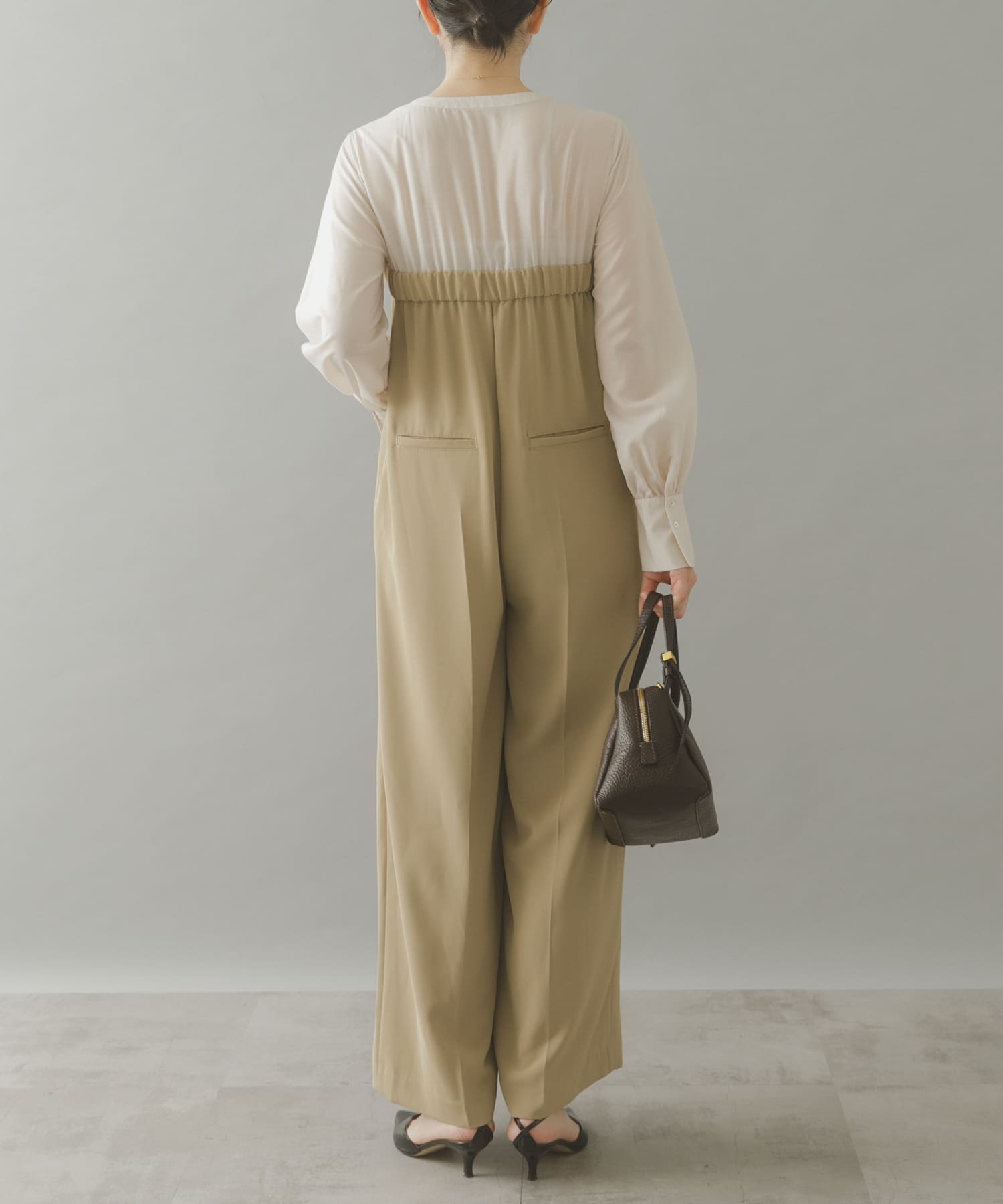 身長：167cm サイズ：38