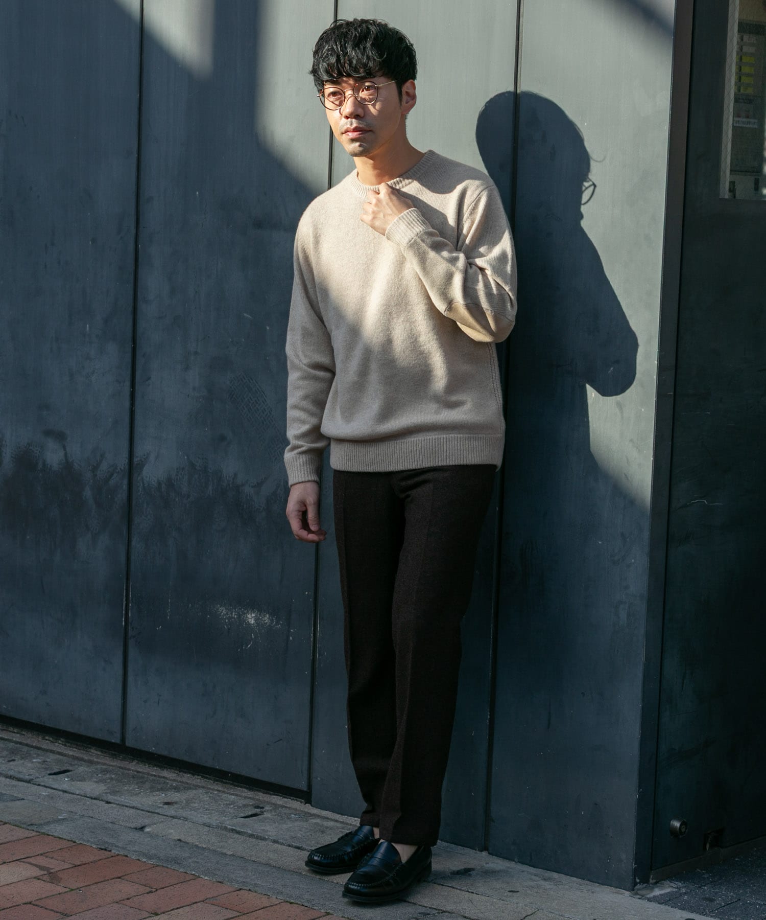 BEIGE