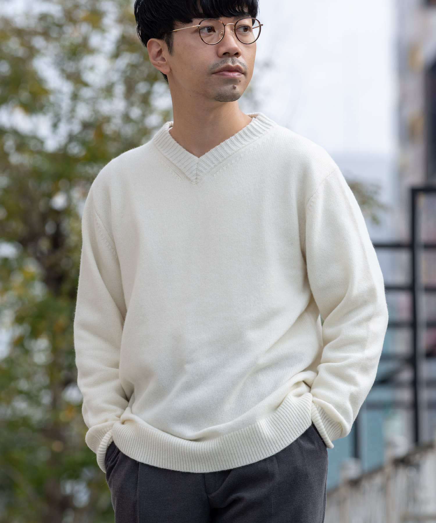 『XLサイズあり』ハミルトンラムズウールVネックニット