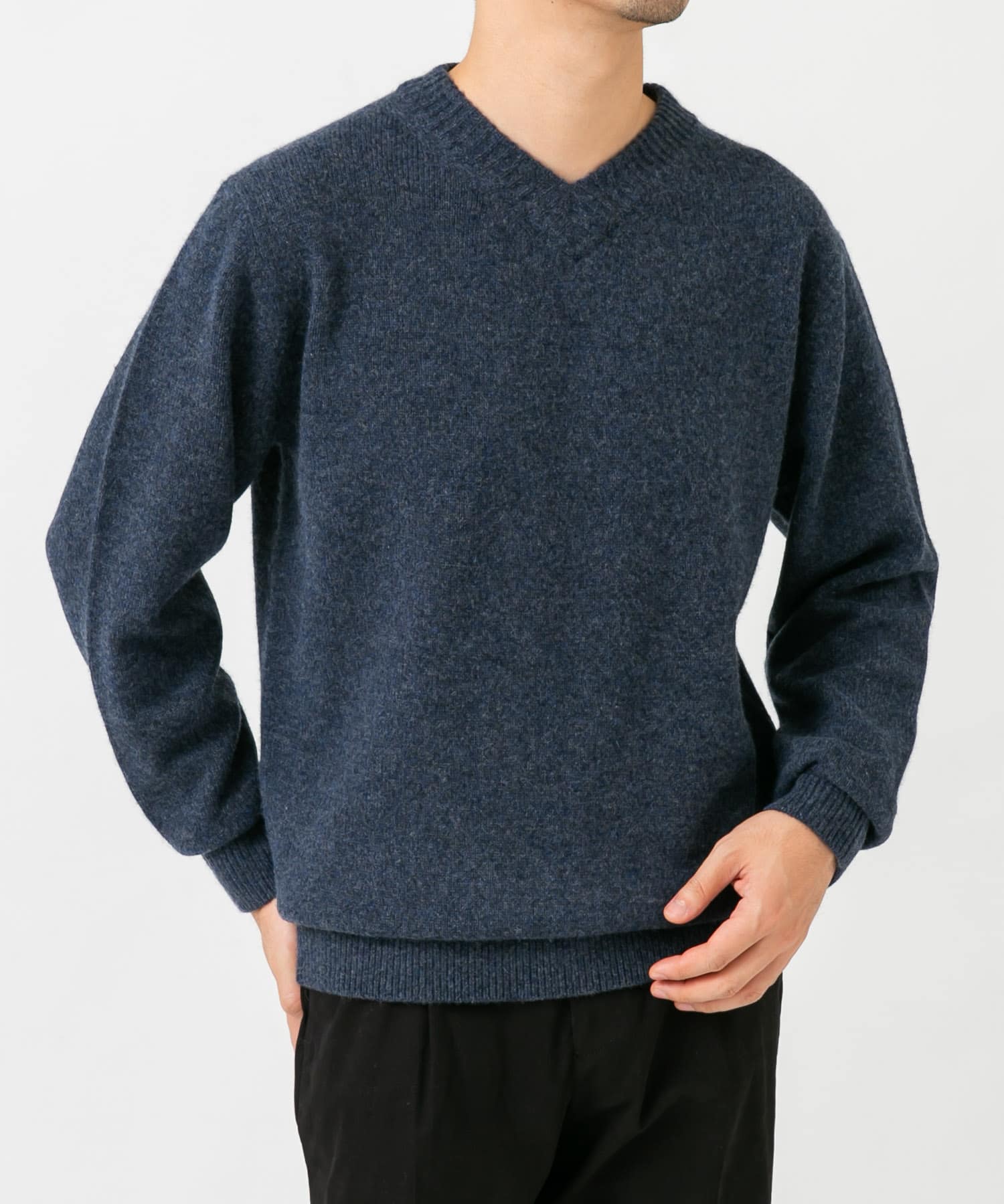 『XLサイズあり』ハミルトンラムズウールVネックニット NAVY S