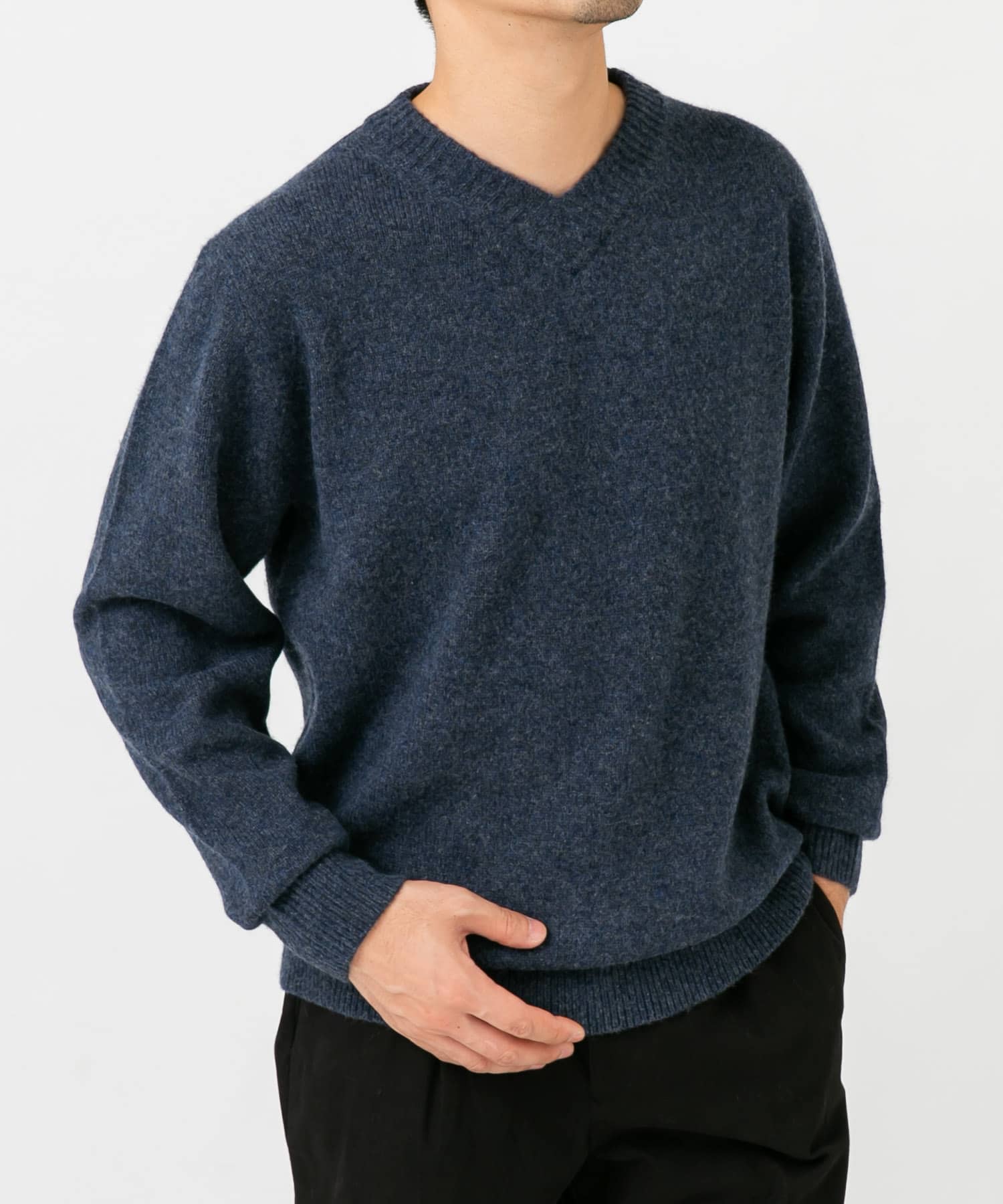 『XLサイズあり』ハミルトンラムズウールVネックニット NAVY S