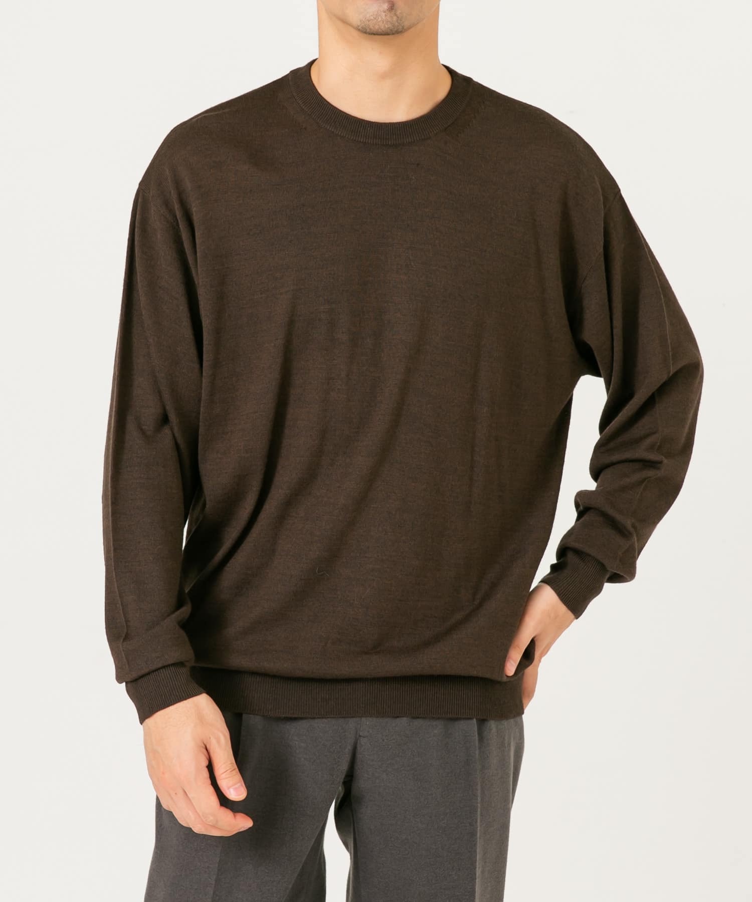 DARK BROWN