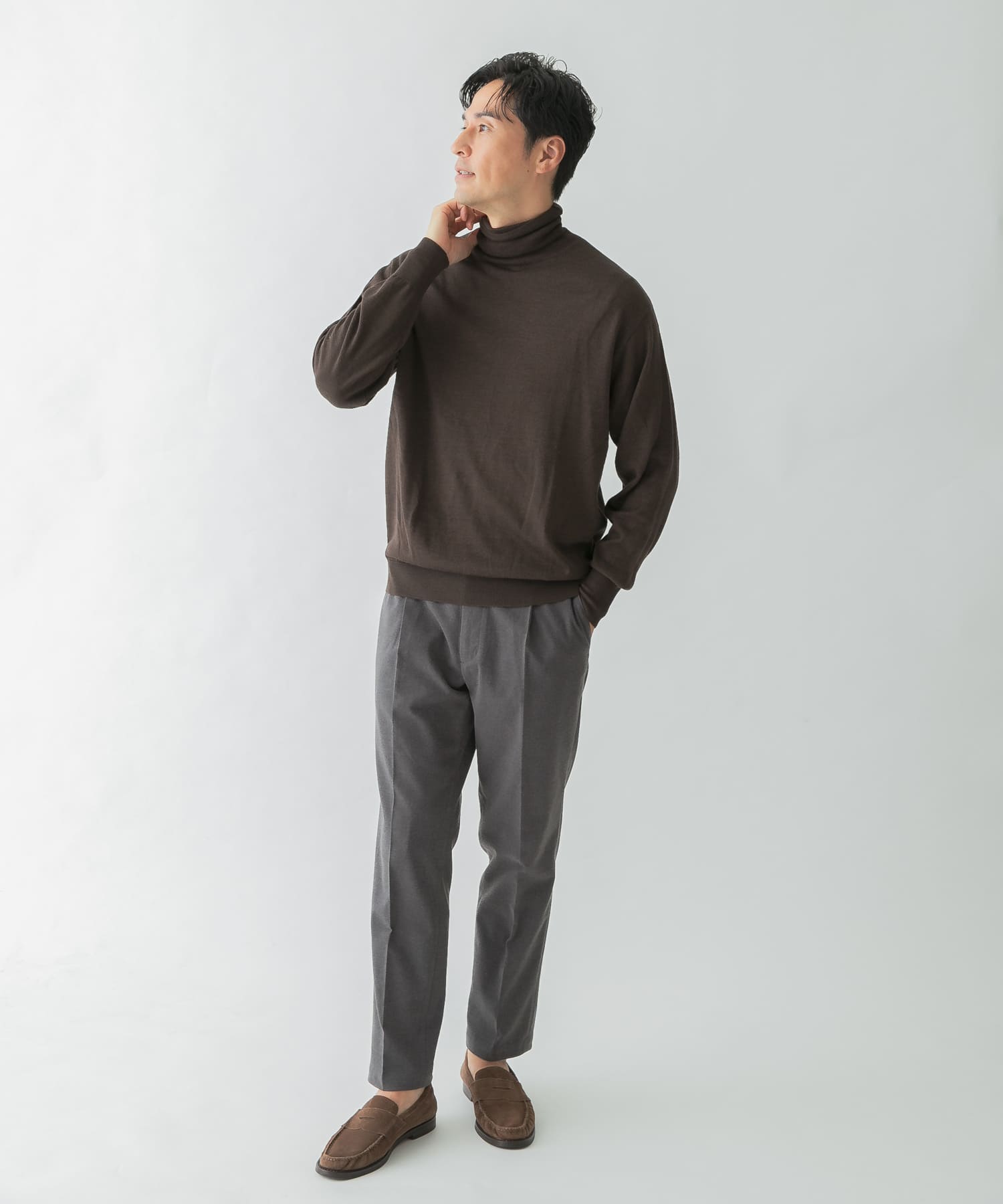 DARK BROWN