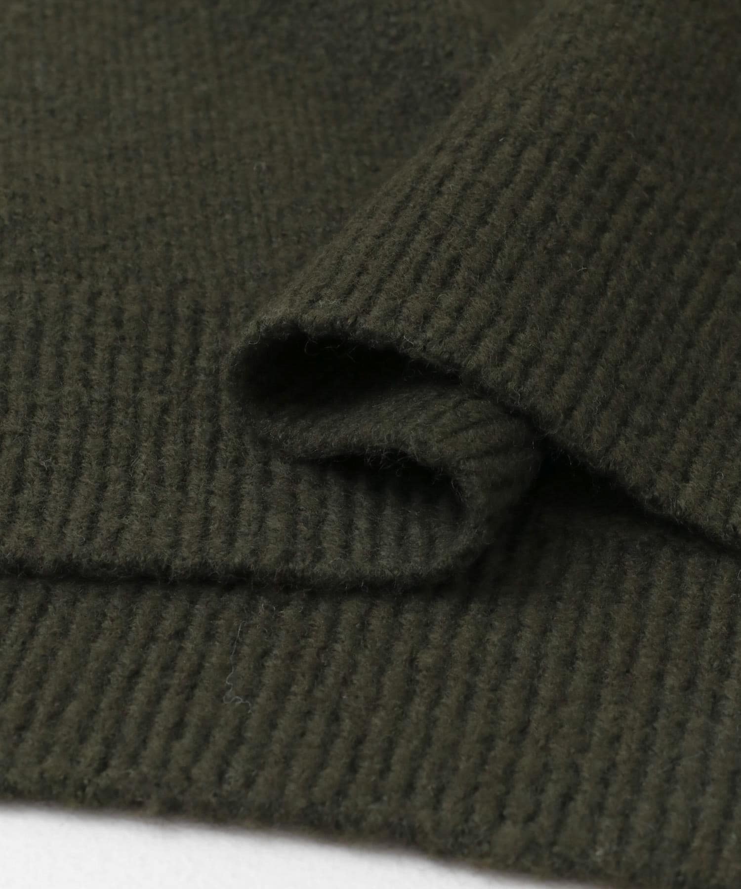 ブークレストレッチクルーニット KHAKI S