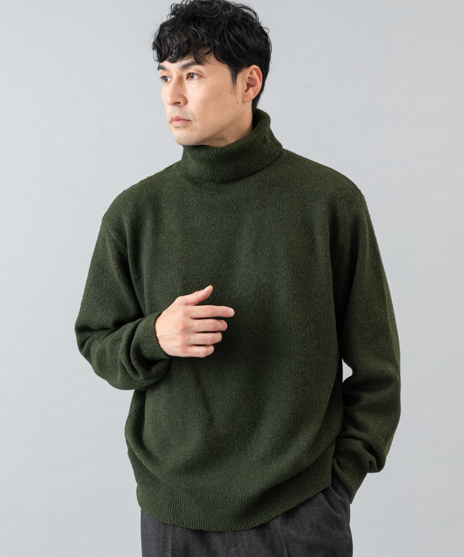 KHAKI