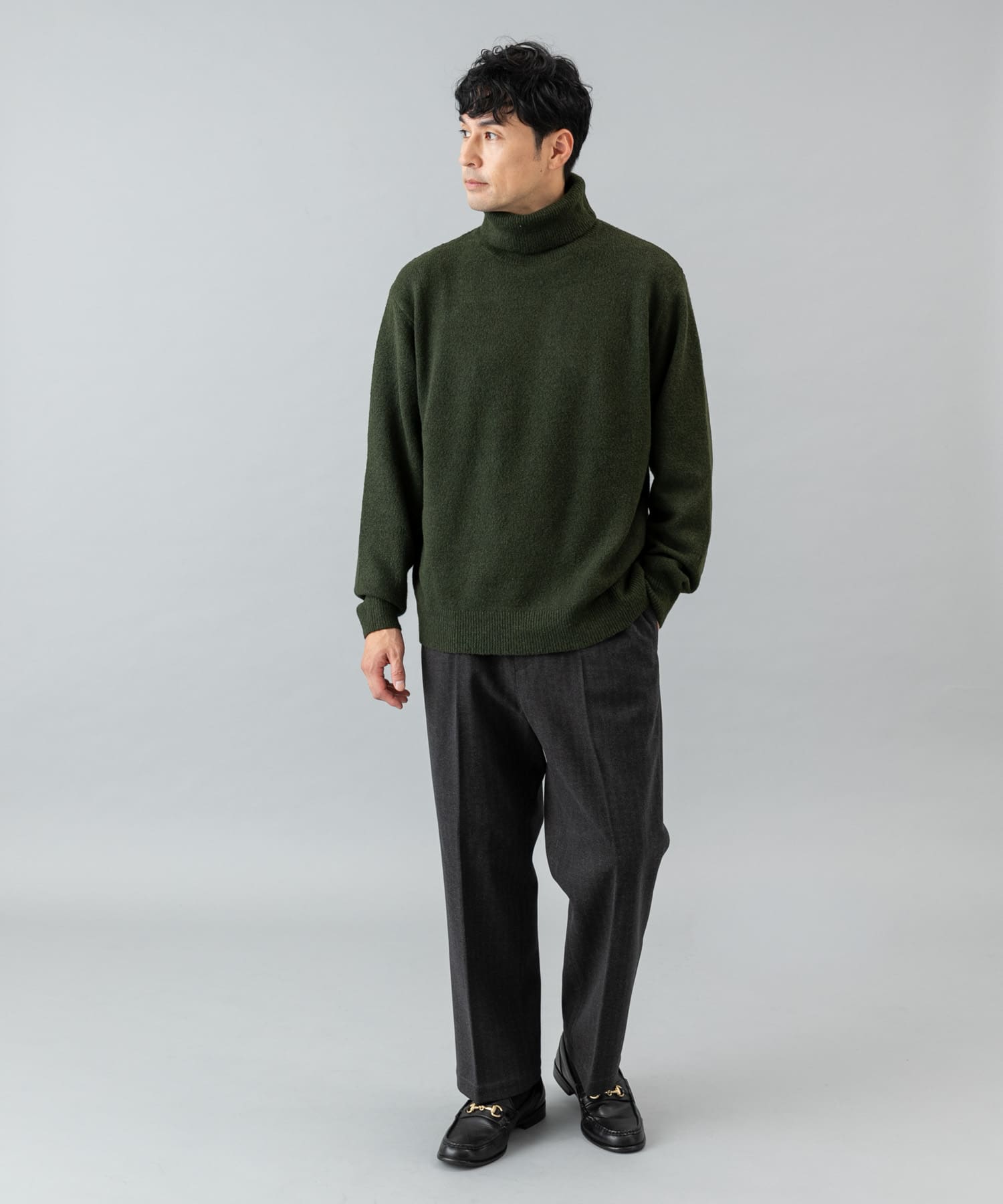 KHAKI