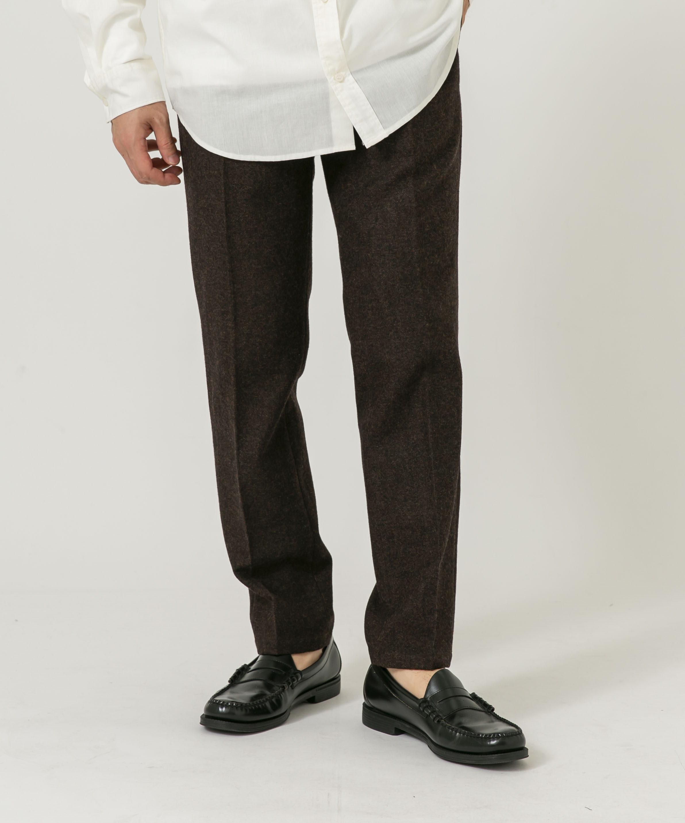 DARK BROWN