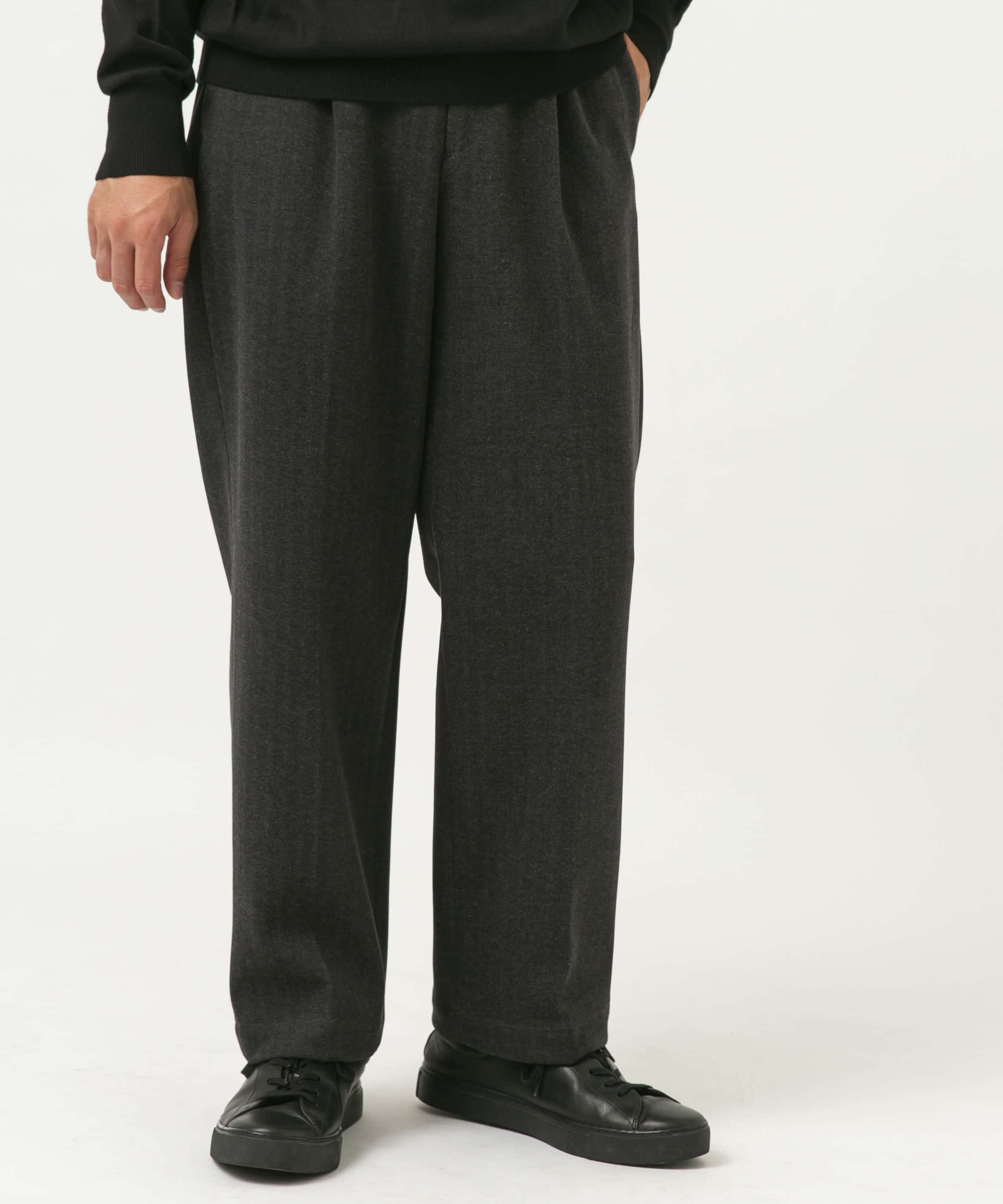ストレッチヘリンボーン1タックワイドスラックス(M CHARCOAL): ボトム