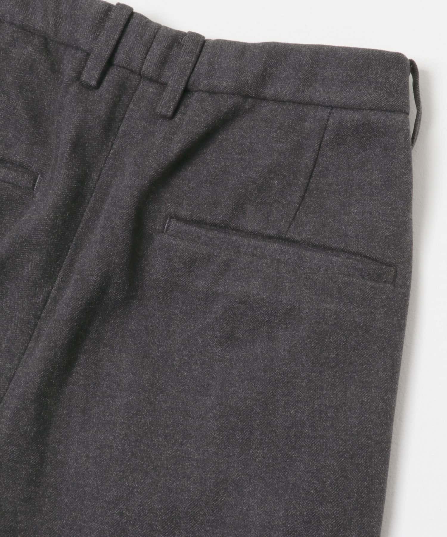 ストレッチヘリンボーン1タックワイドスラックス(M CHARCOAL): ボトム
