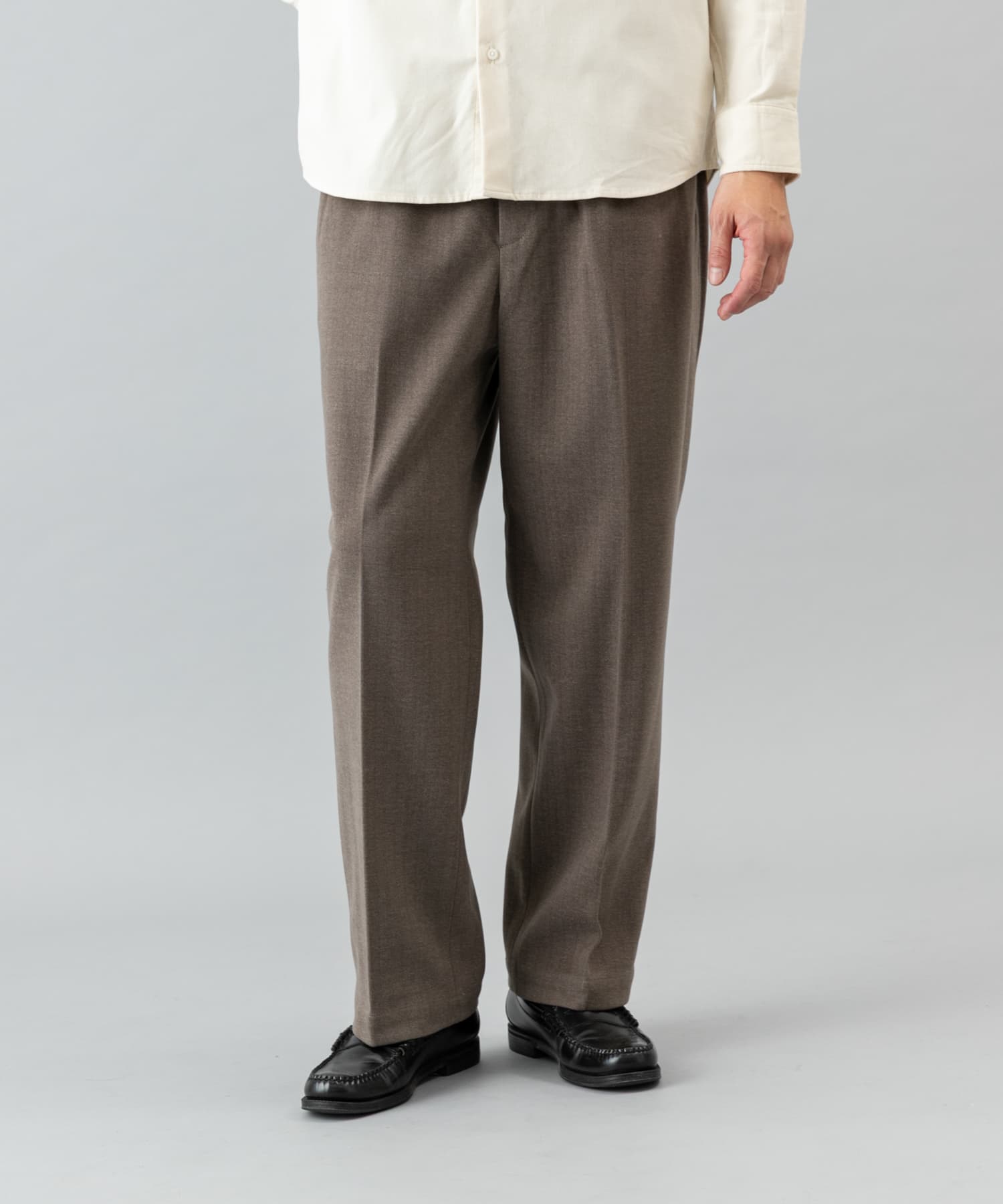 ストレッチヘリンボーン1タックワイドスラックス(M CHARCOAL): ボトム