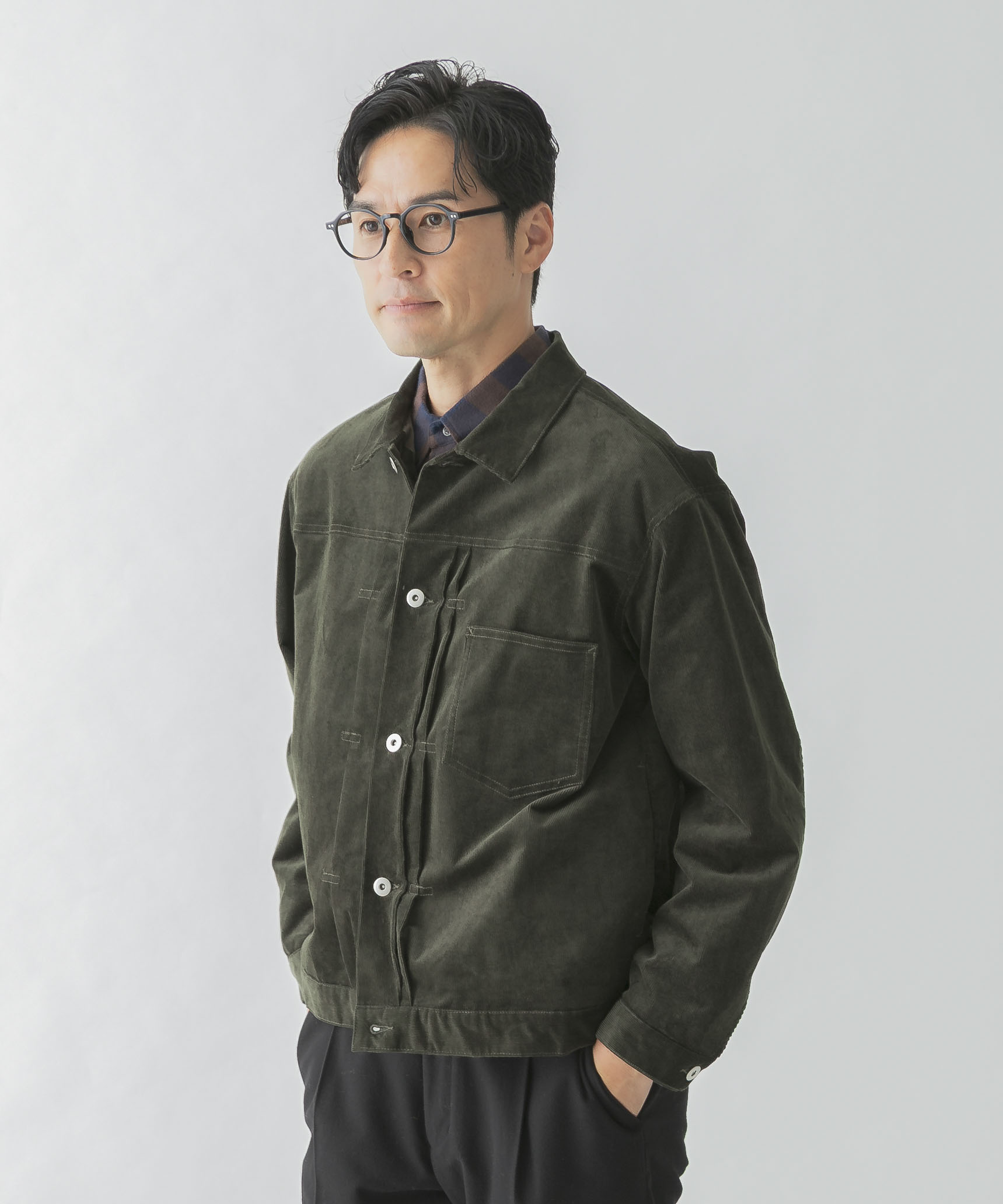 KHAKI