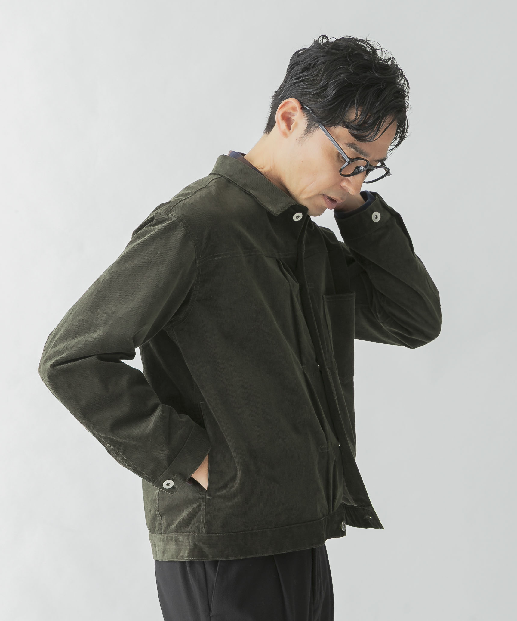 KHAKI