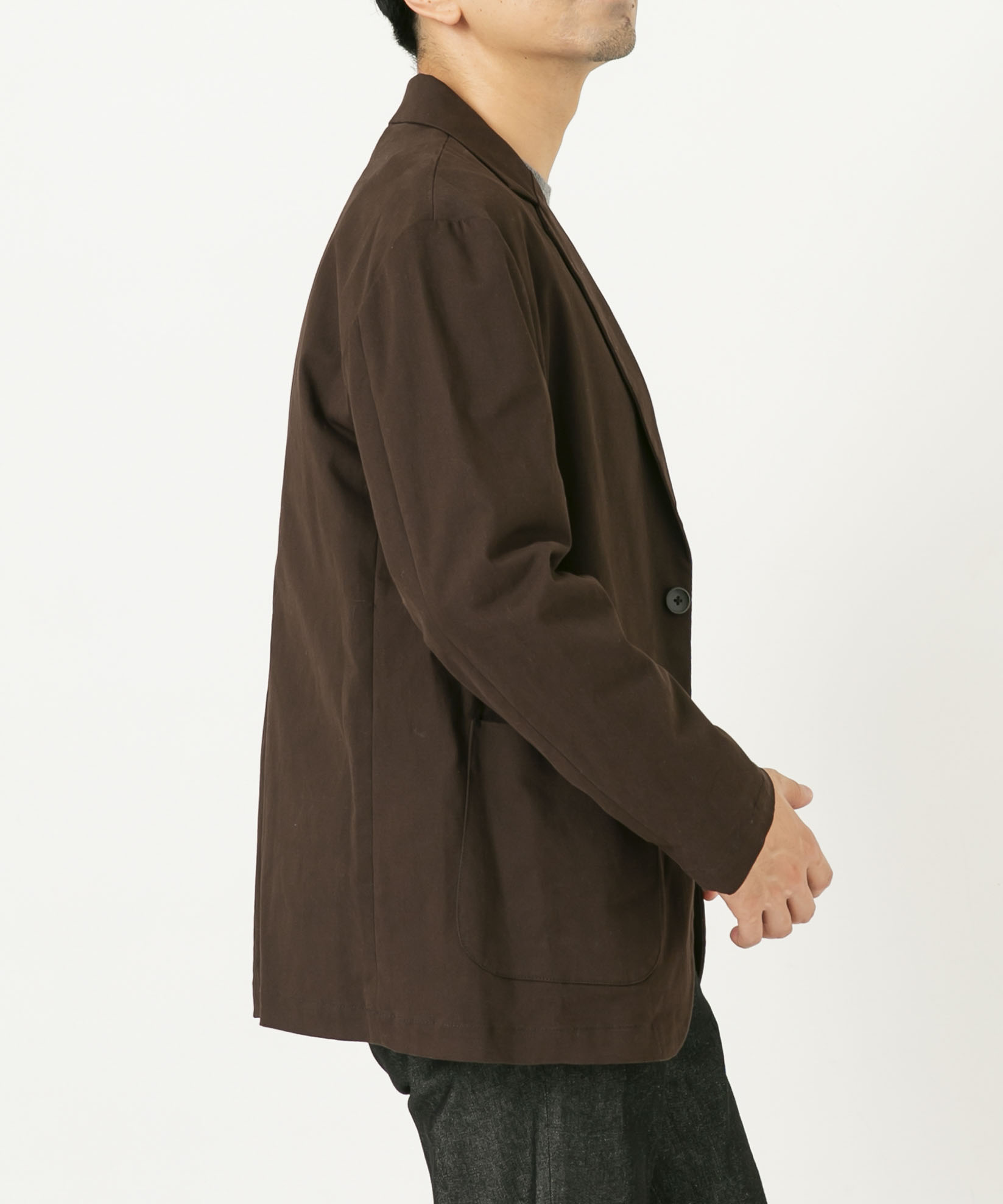 DARK BROWN