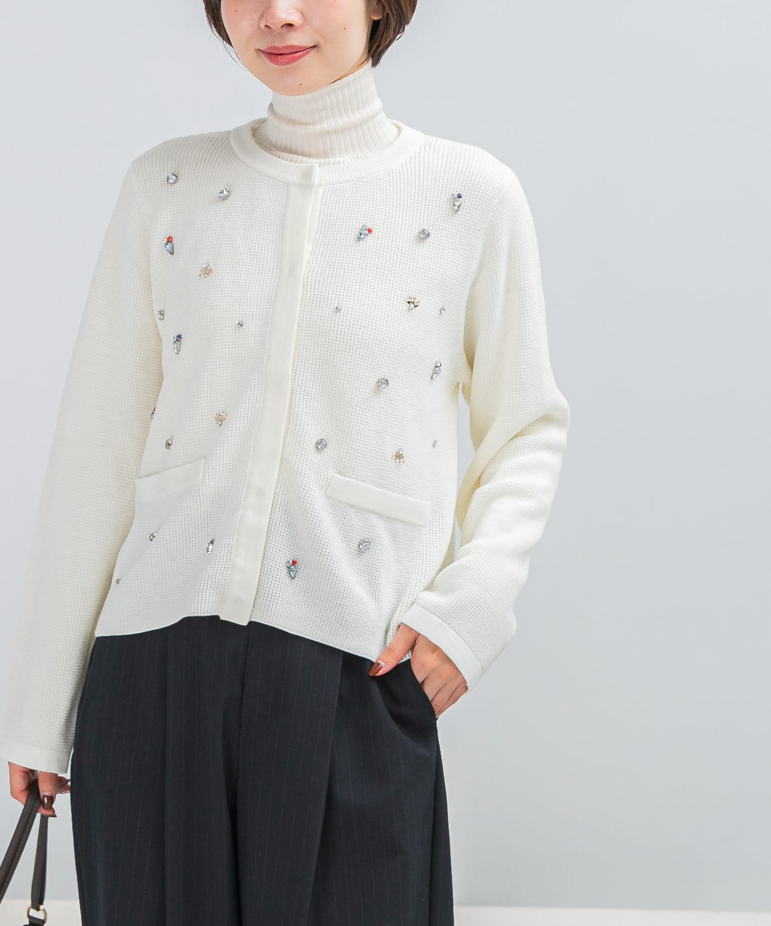 ビジューショートカーディガン(FREE OFF WHITE): トップス｜URBAN
