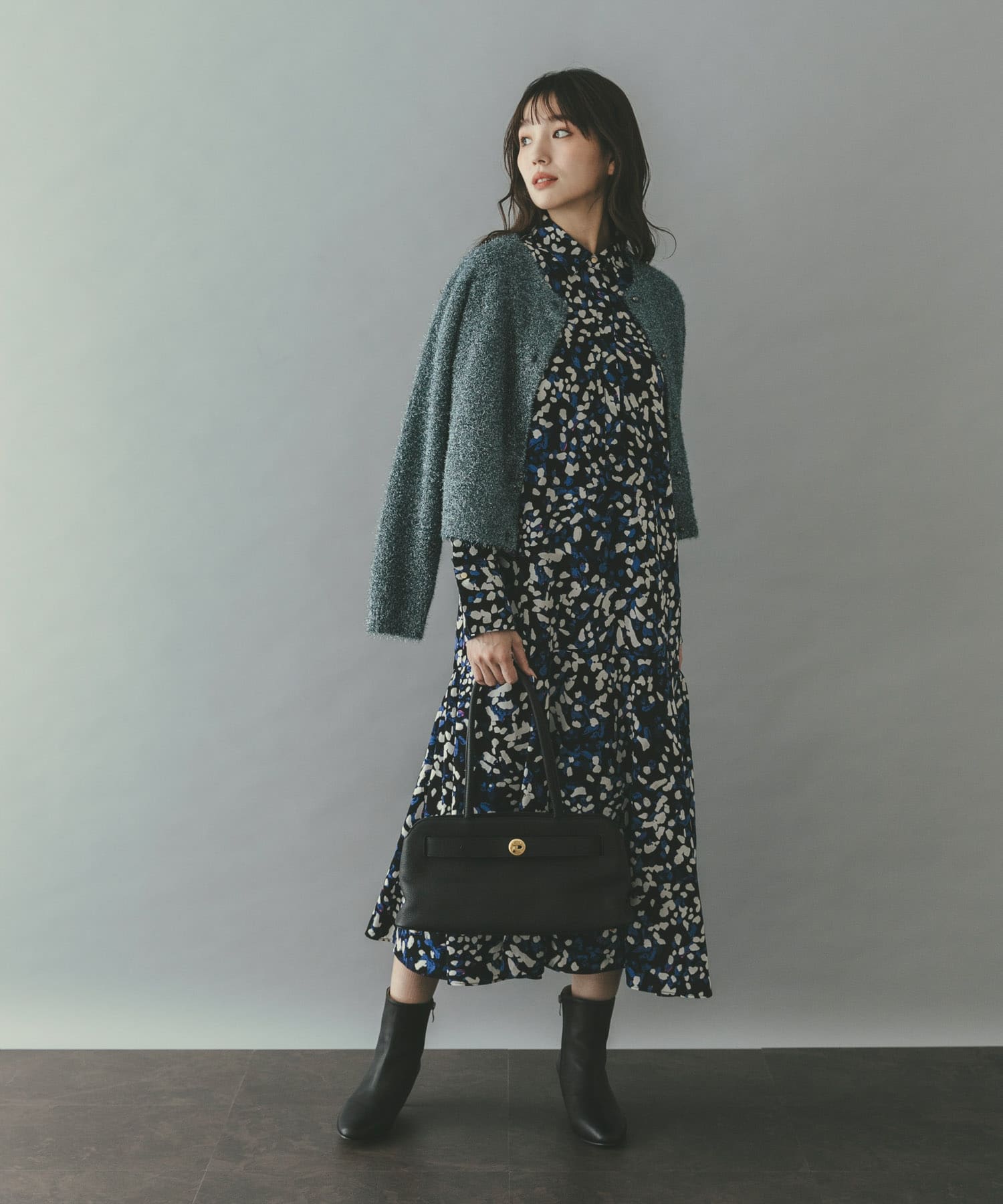 BLUE GRAY