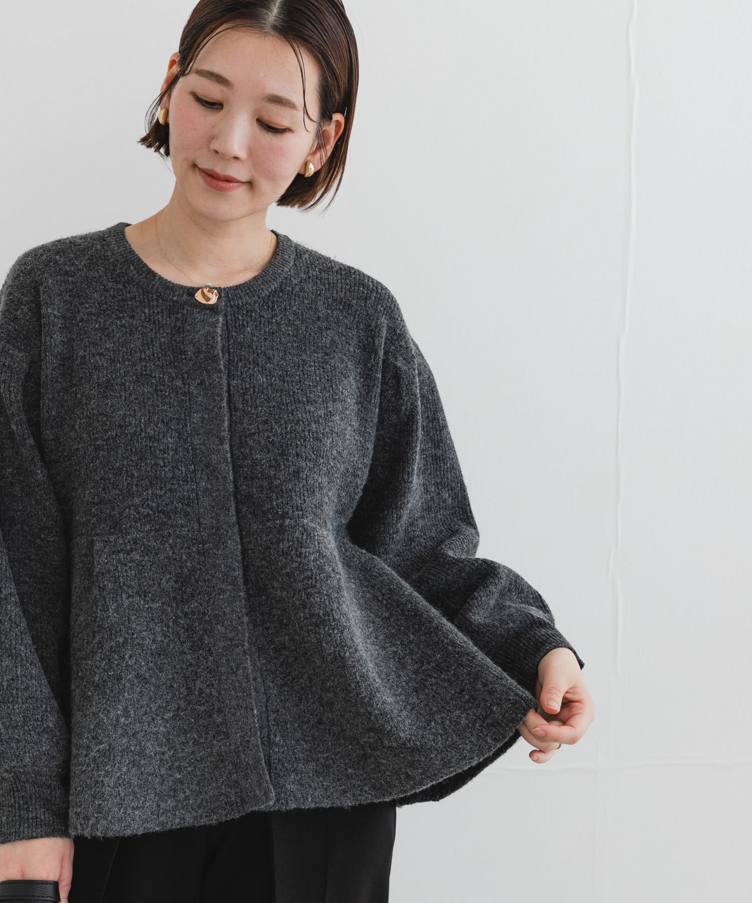 F by ROSSO　ペプラムボリュームスリーブカーディガン