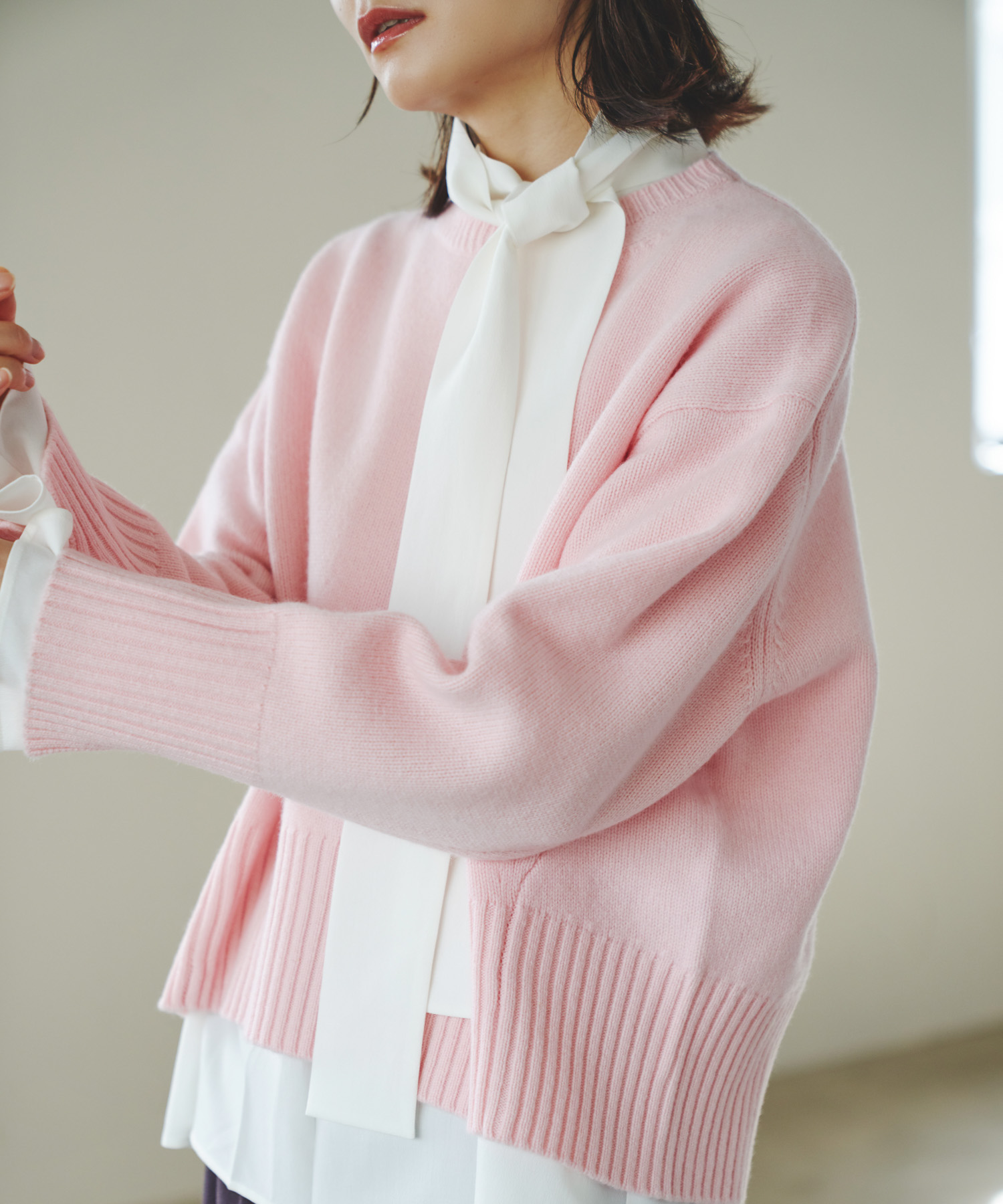 ボウタイブラウス