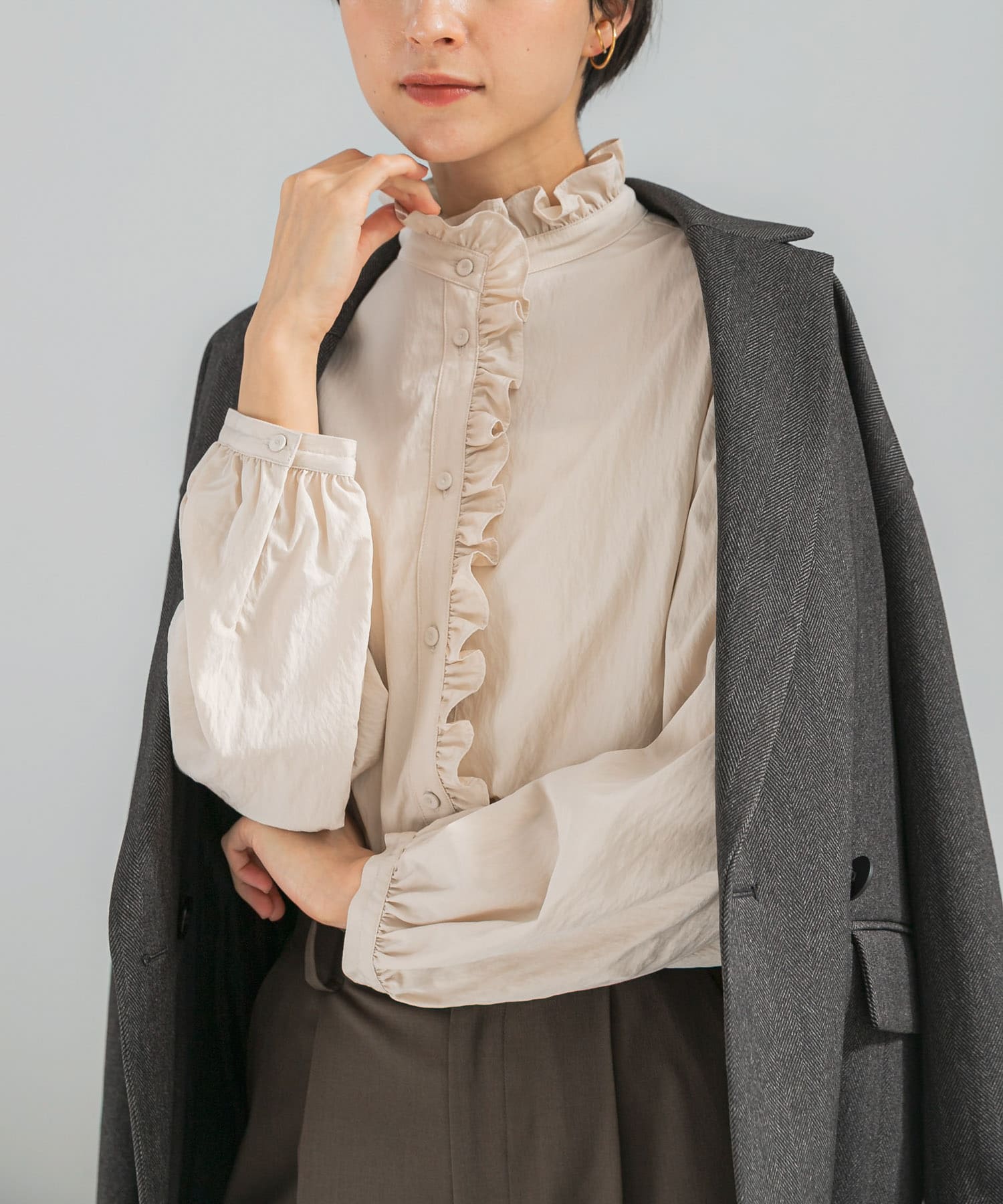 LIGHTBEIGE