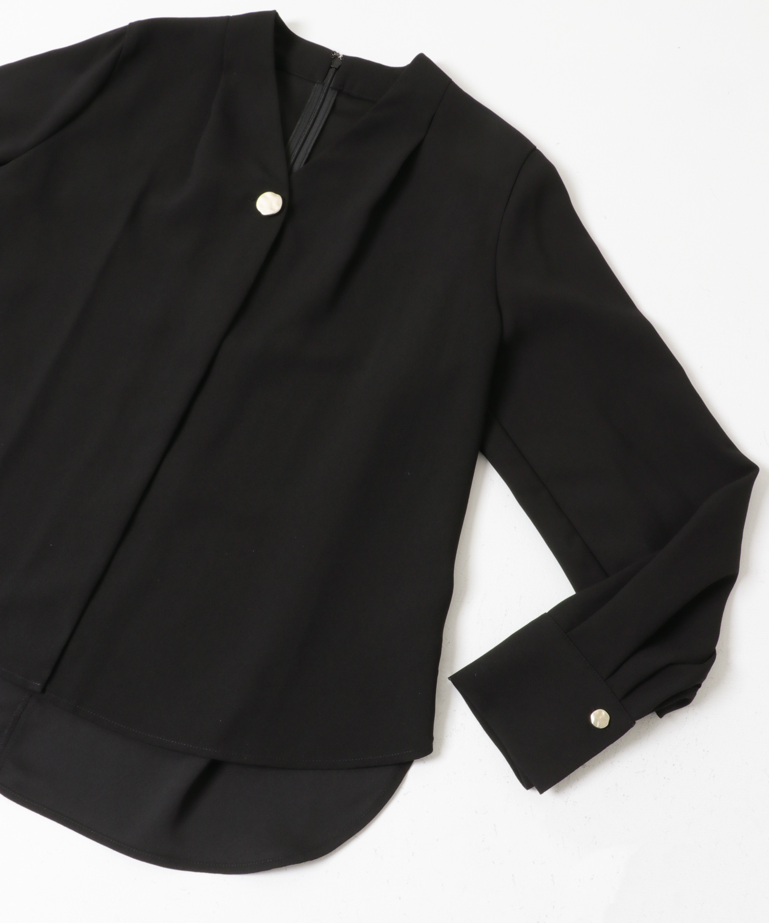 Vネックボタンデザインブラウス BLACK FREE