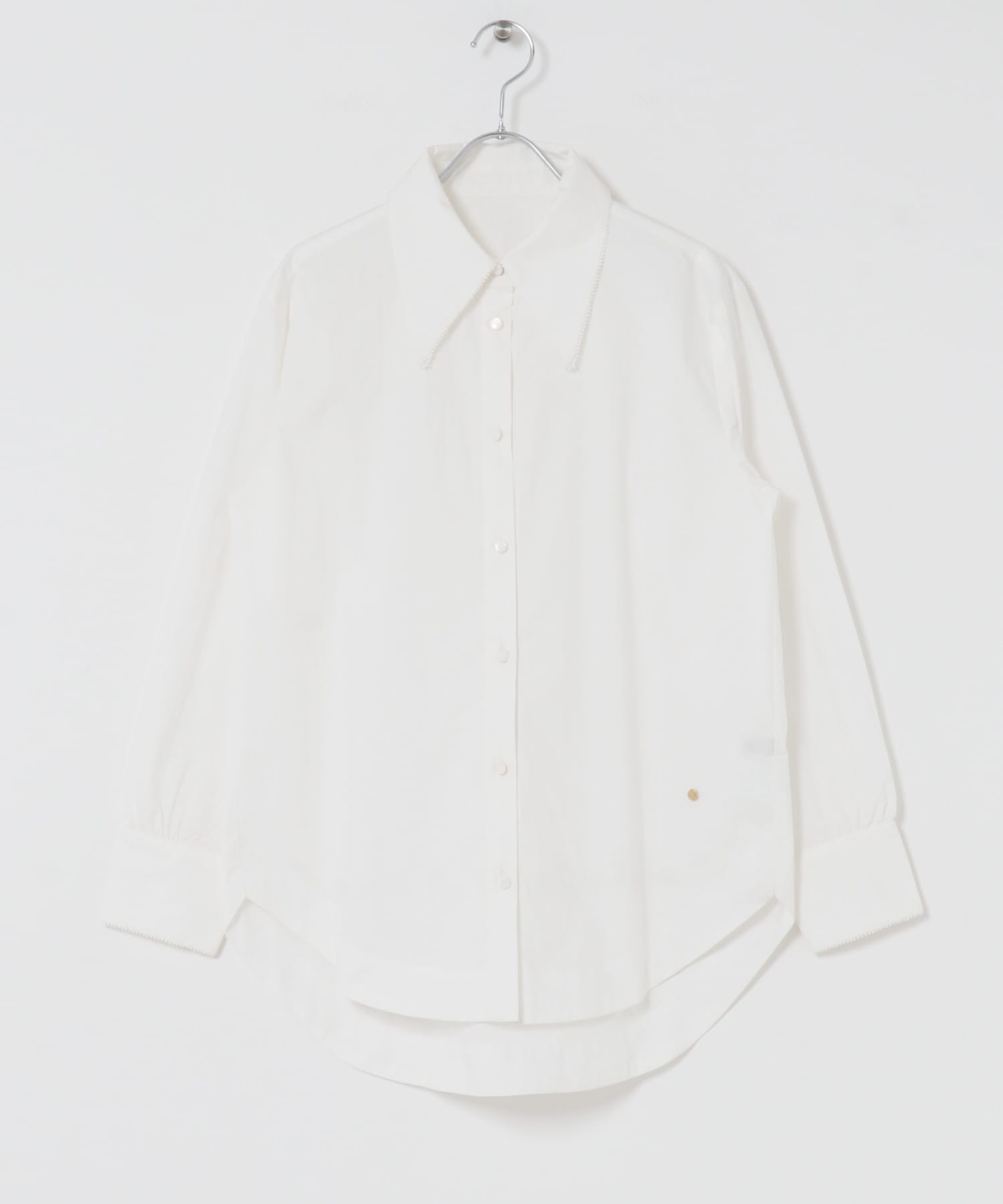 OFF WHITE