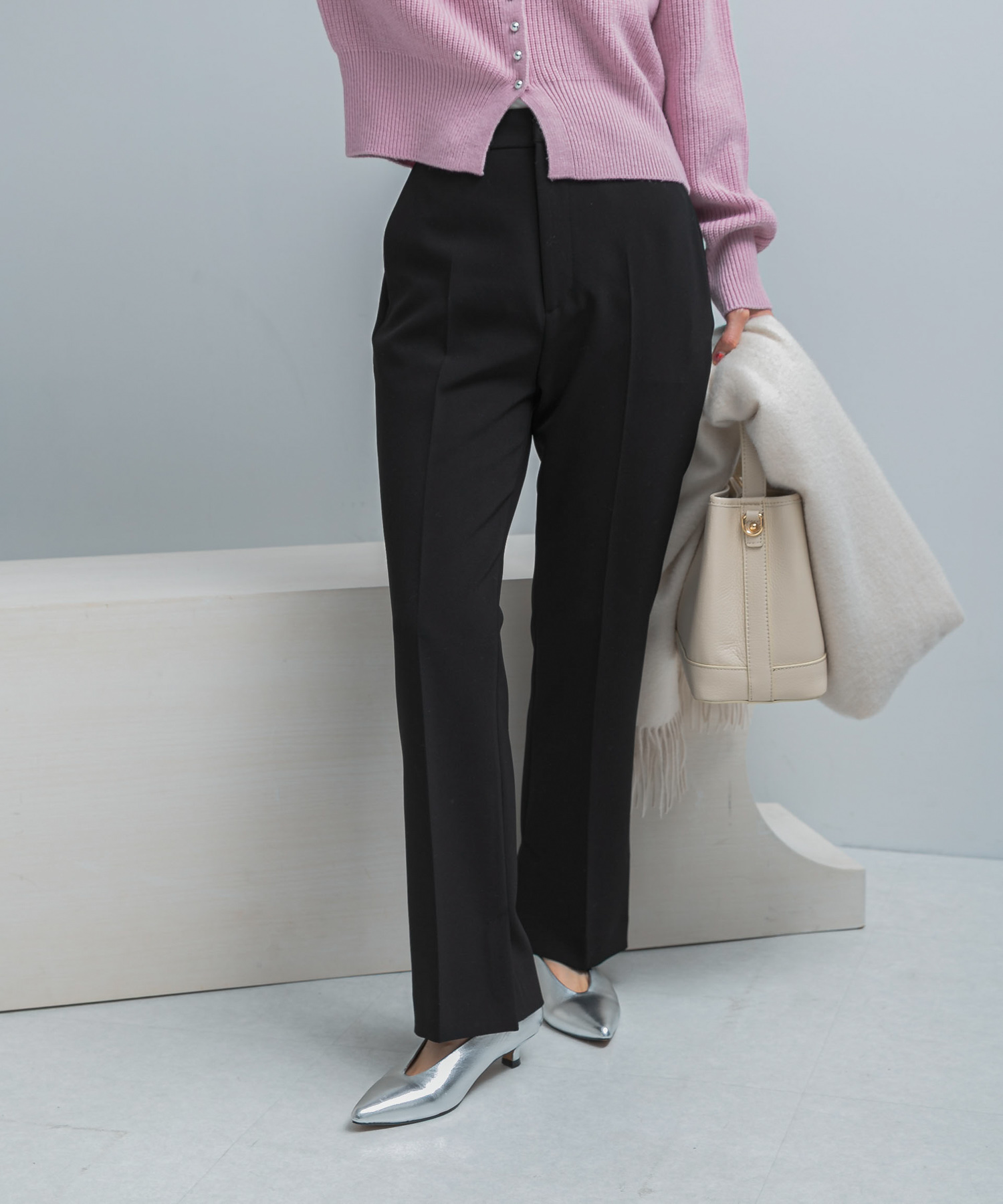 スリットフレアストレッチパンツ