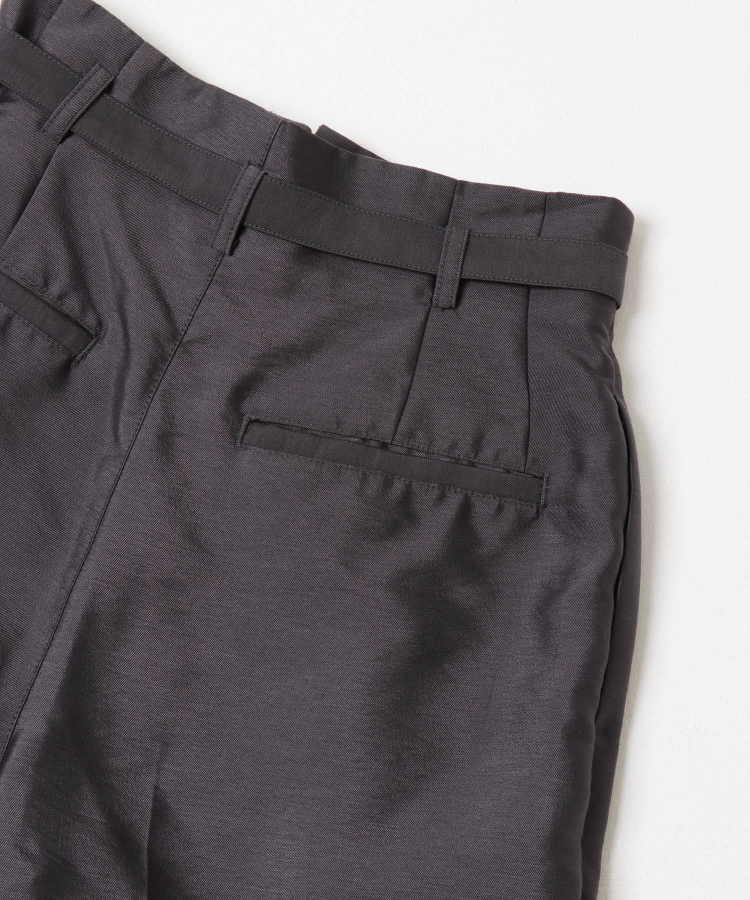 ハイウエストベルト付きテーパードパンツ GRAY 36