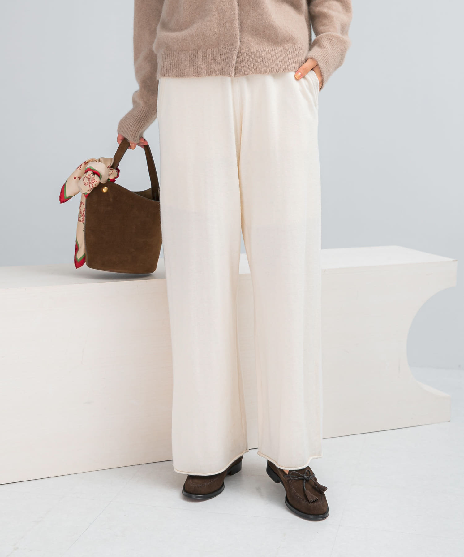 メリノウールニットパンツ