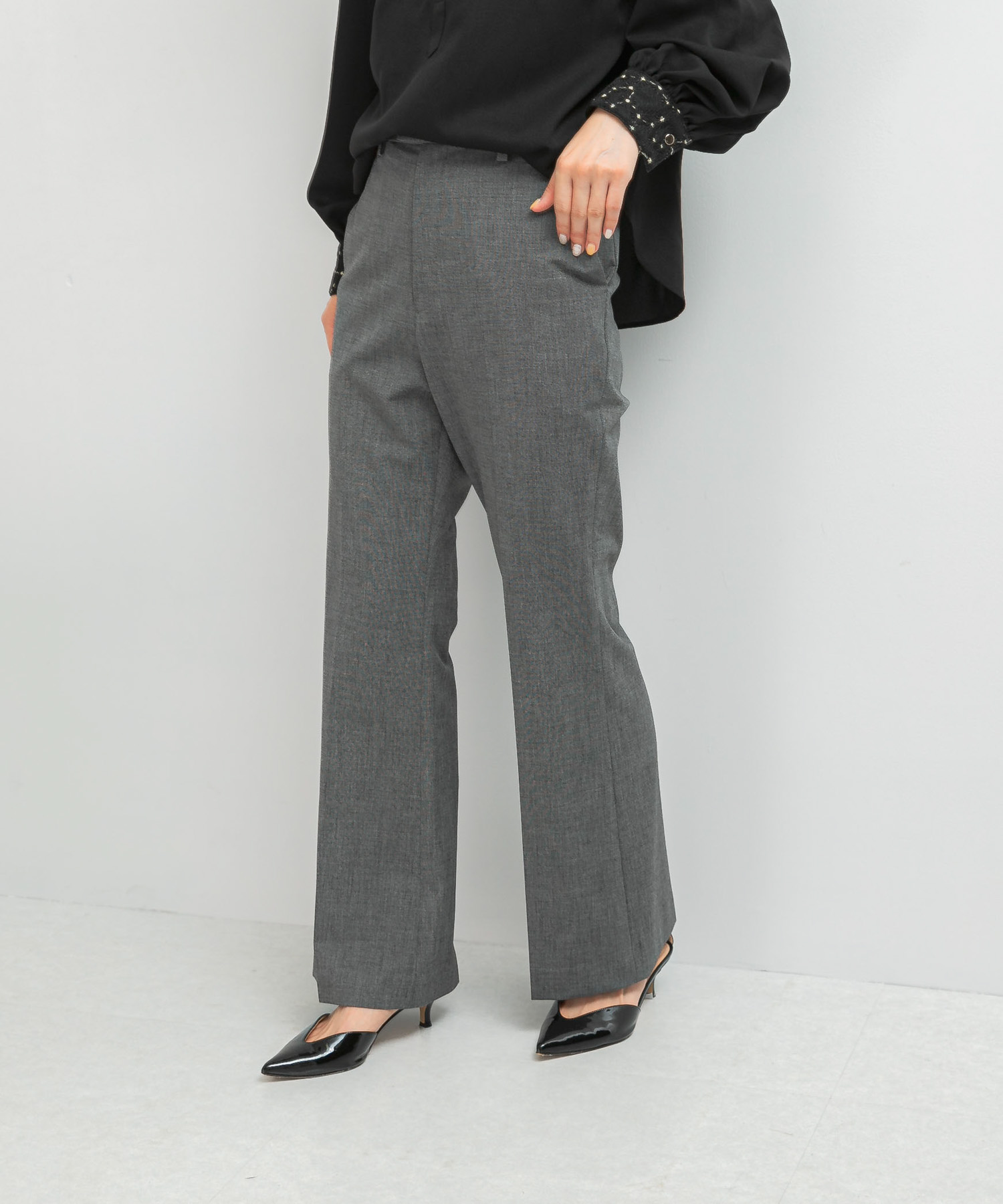 GRAY