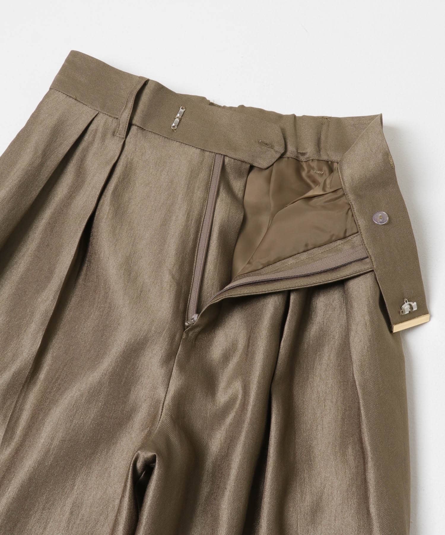 ブライトツイルタックパンツ BROWN 36