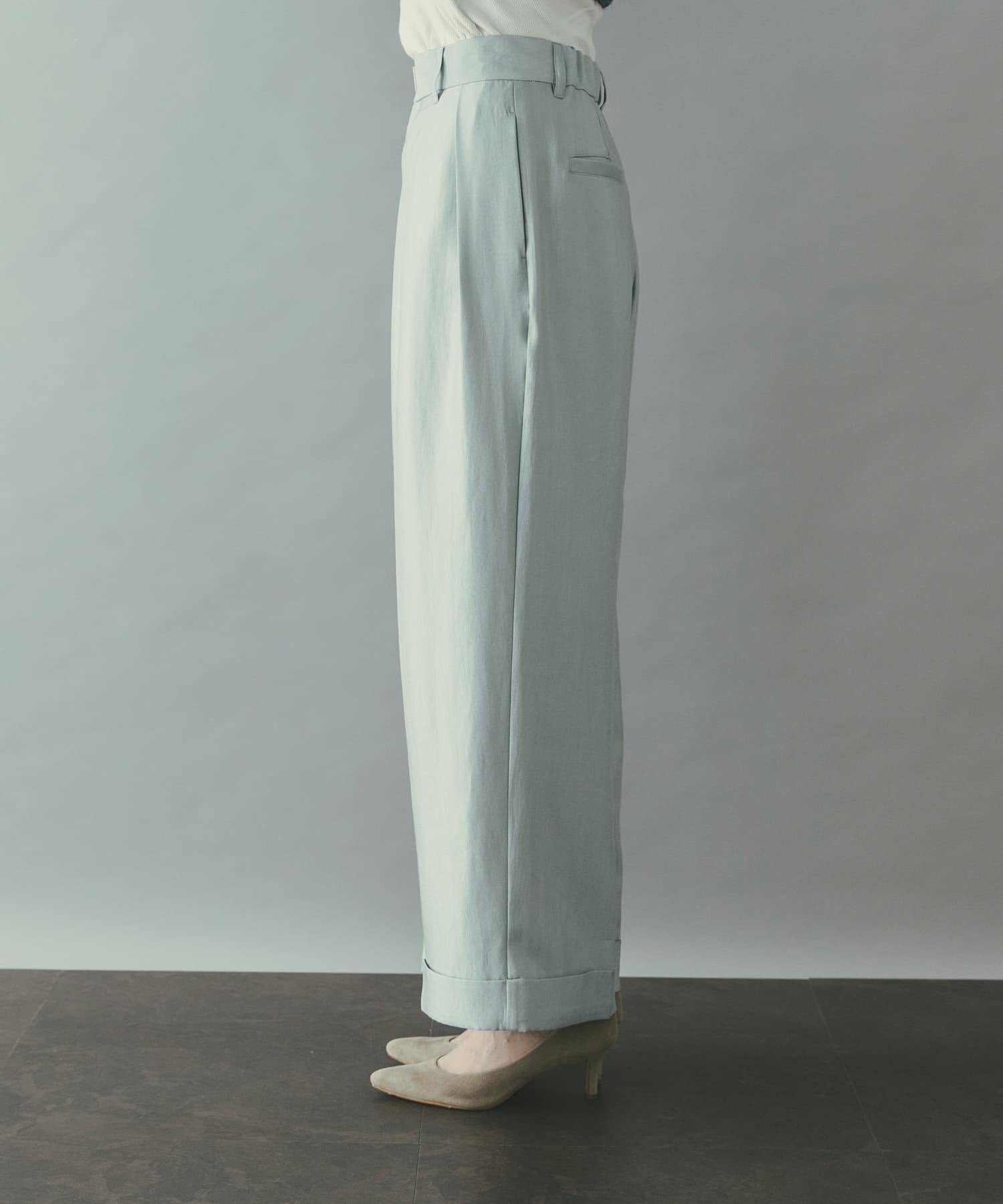 身長：168cm サイズ：38