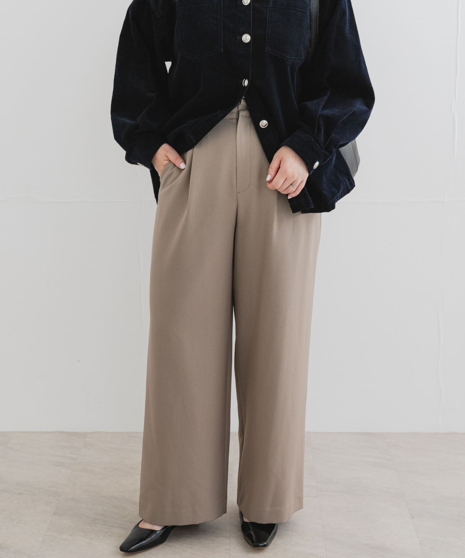 身長：164cm サイズ：38