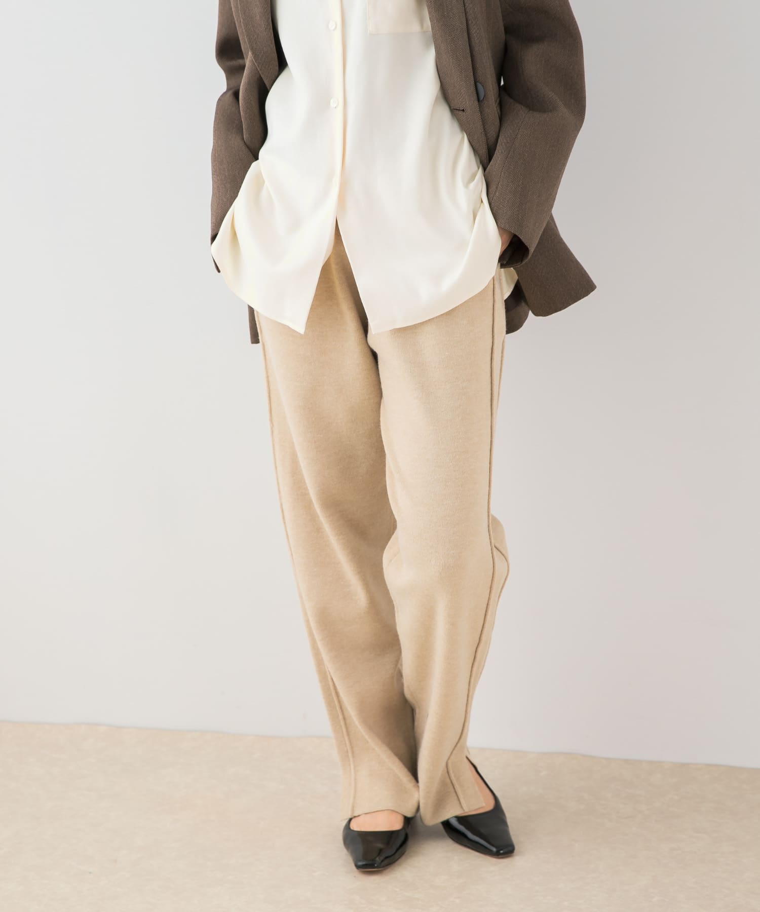L/BEIGE