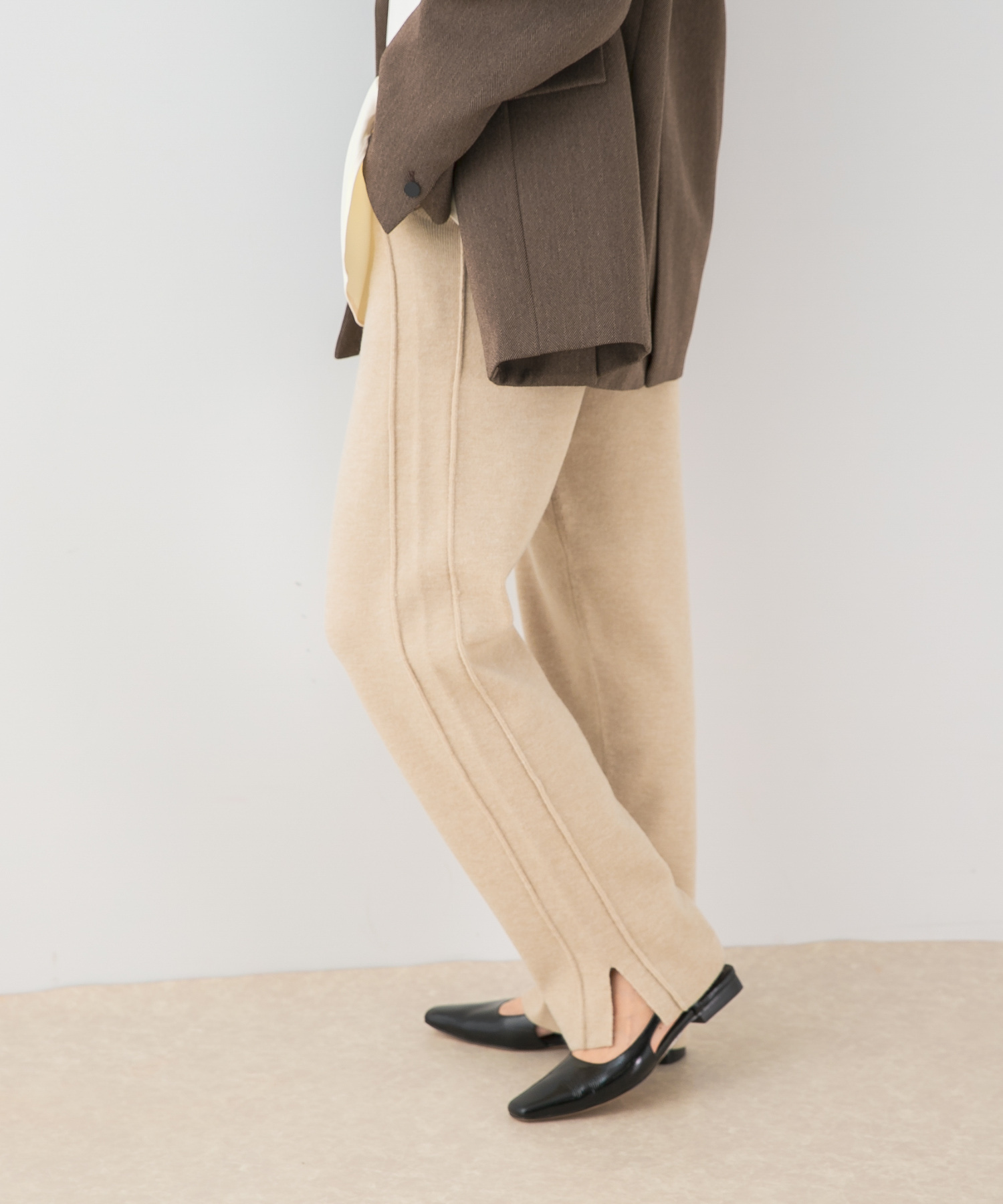 L/BEIGE