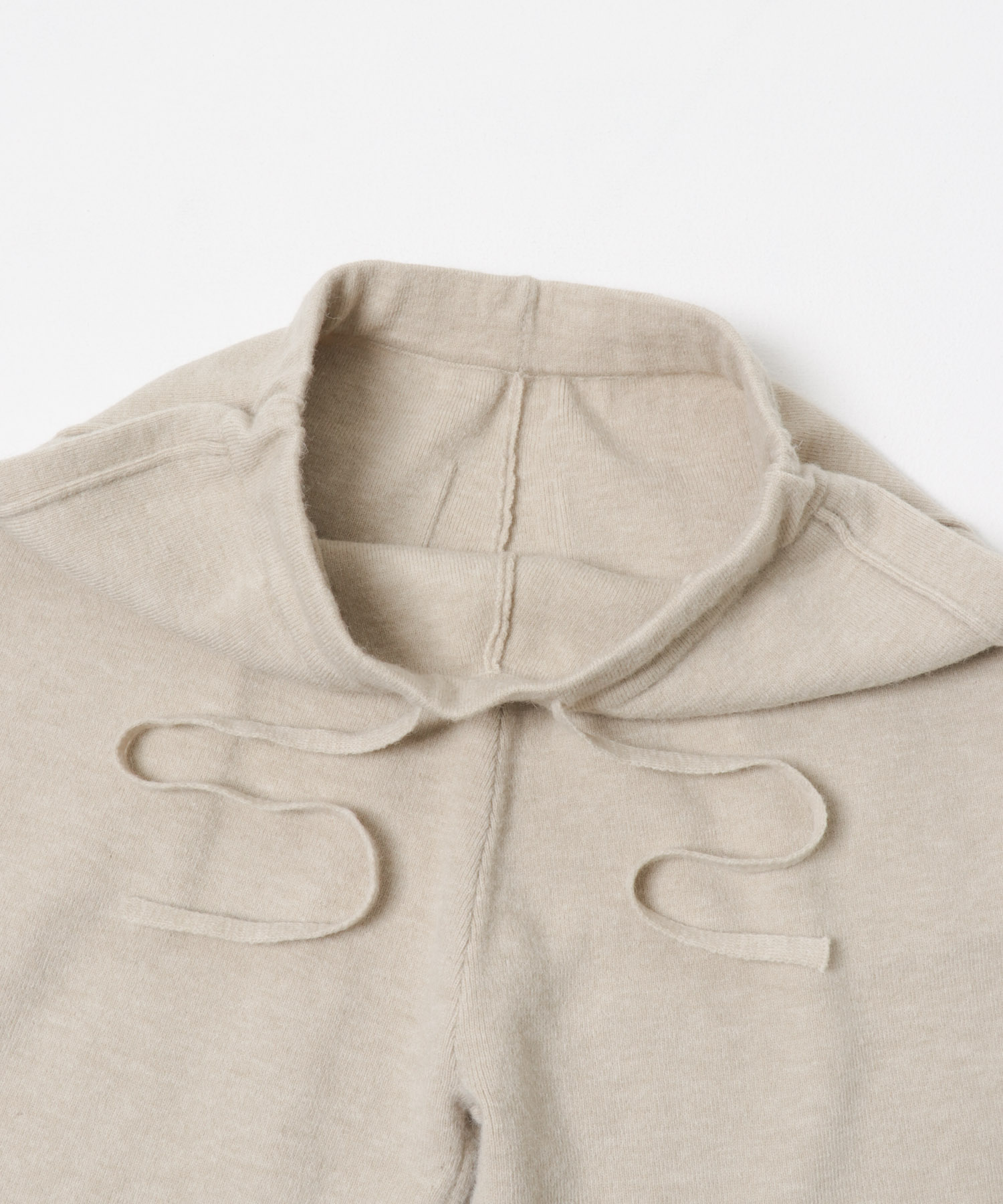 L/BEIGE