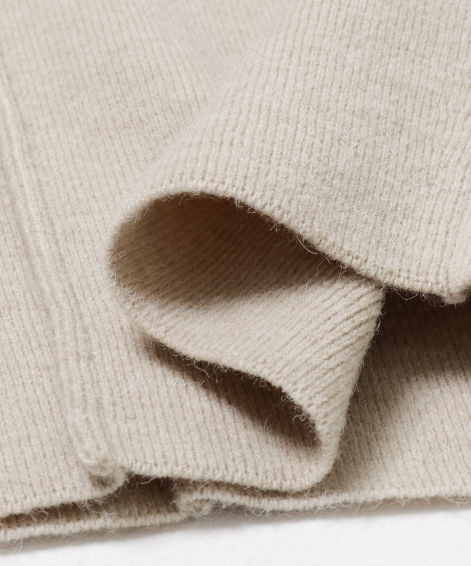L/BEIGE