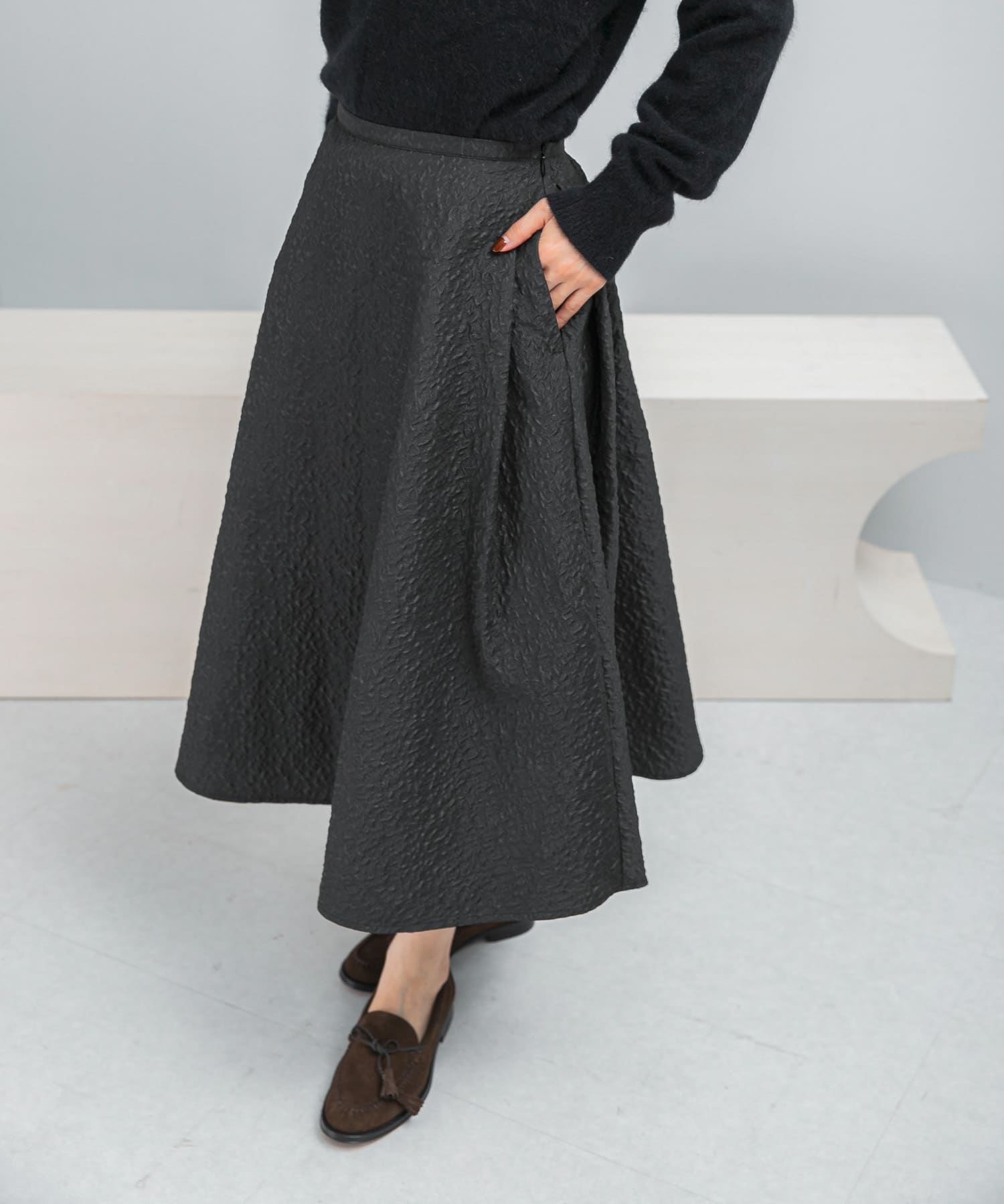 ジャガードサイドタックフレアスカート