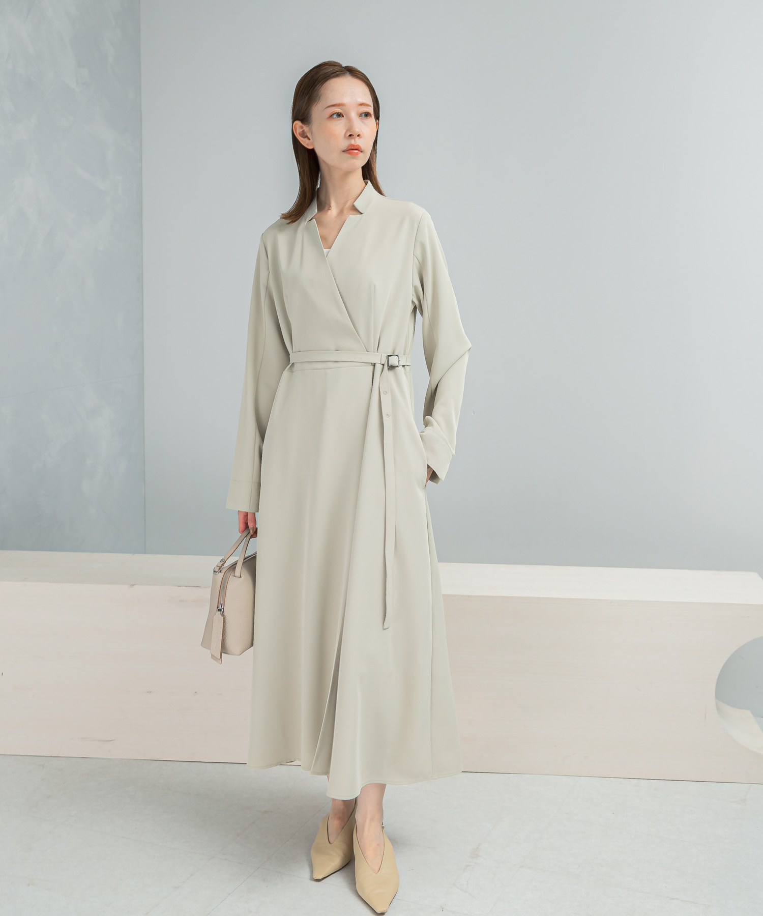 L/BEIGE