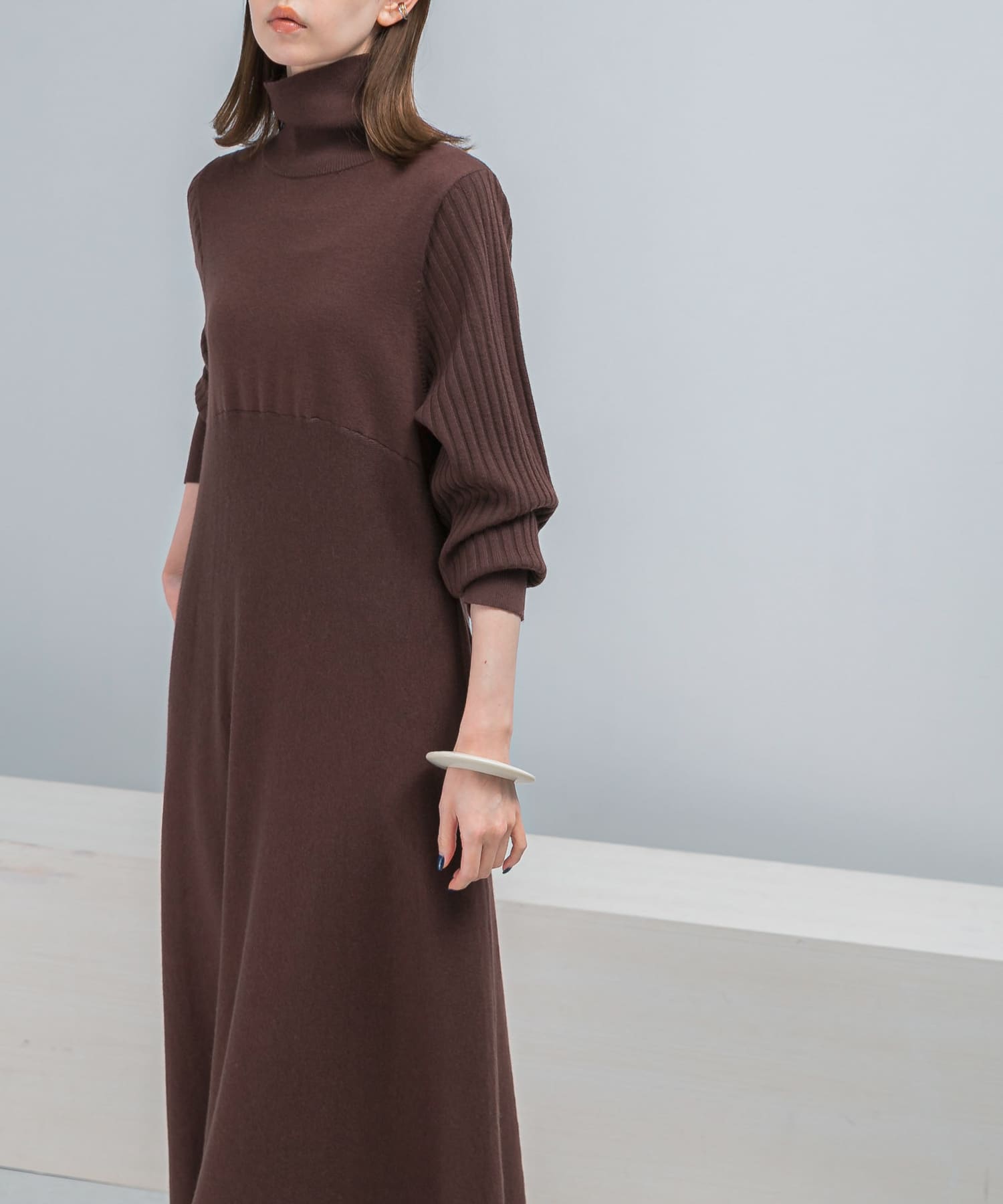 『WEB限定』タートルネックデザインスリーブワンピース