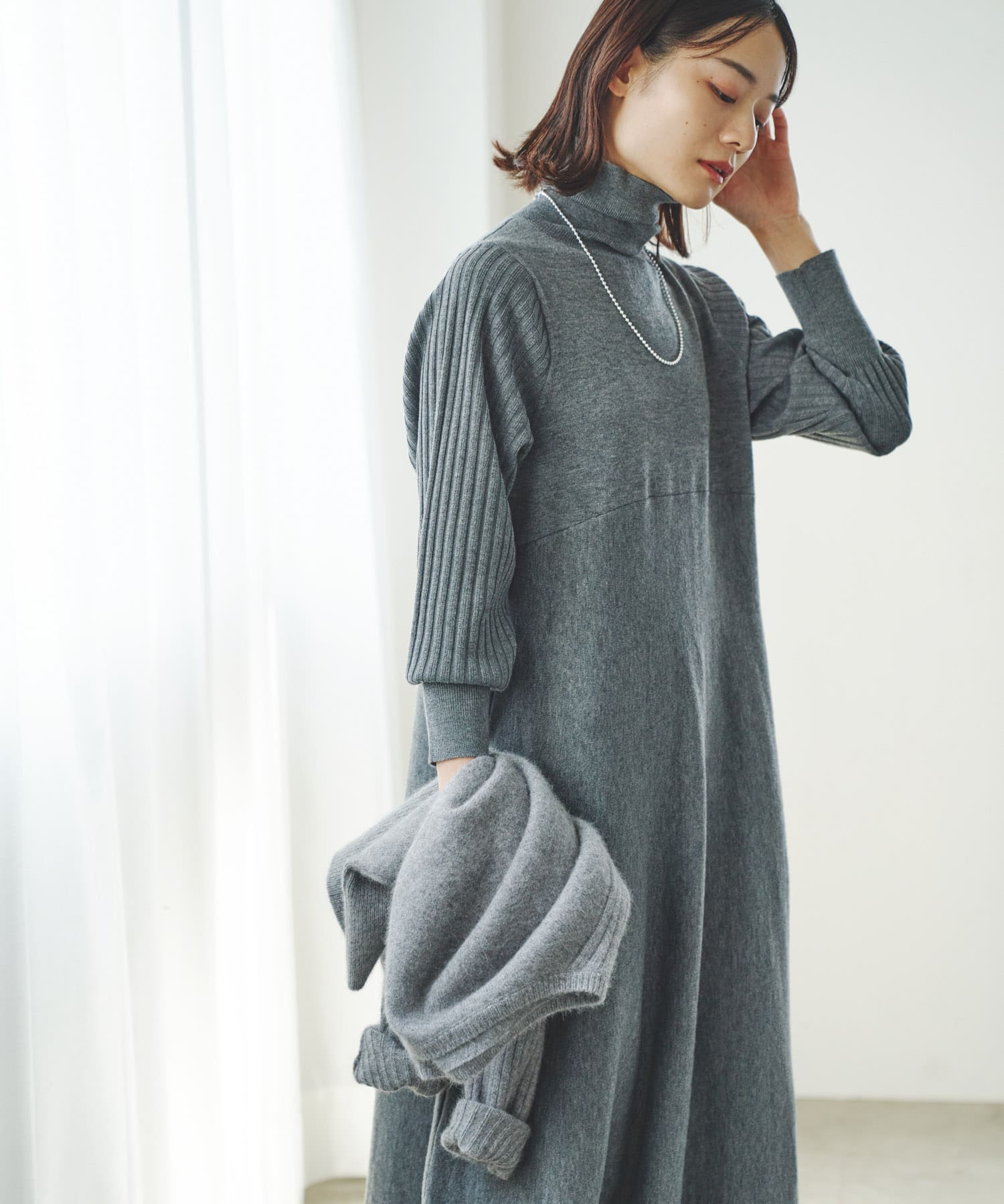 『WEB限定』タートルネックデザインスリーブワンピース
