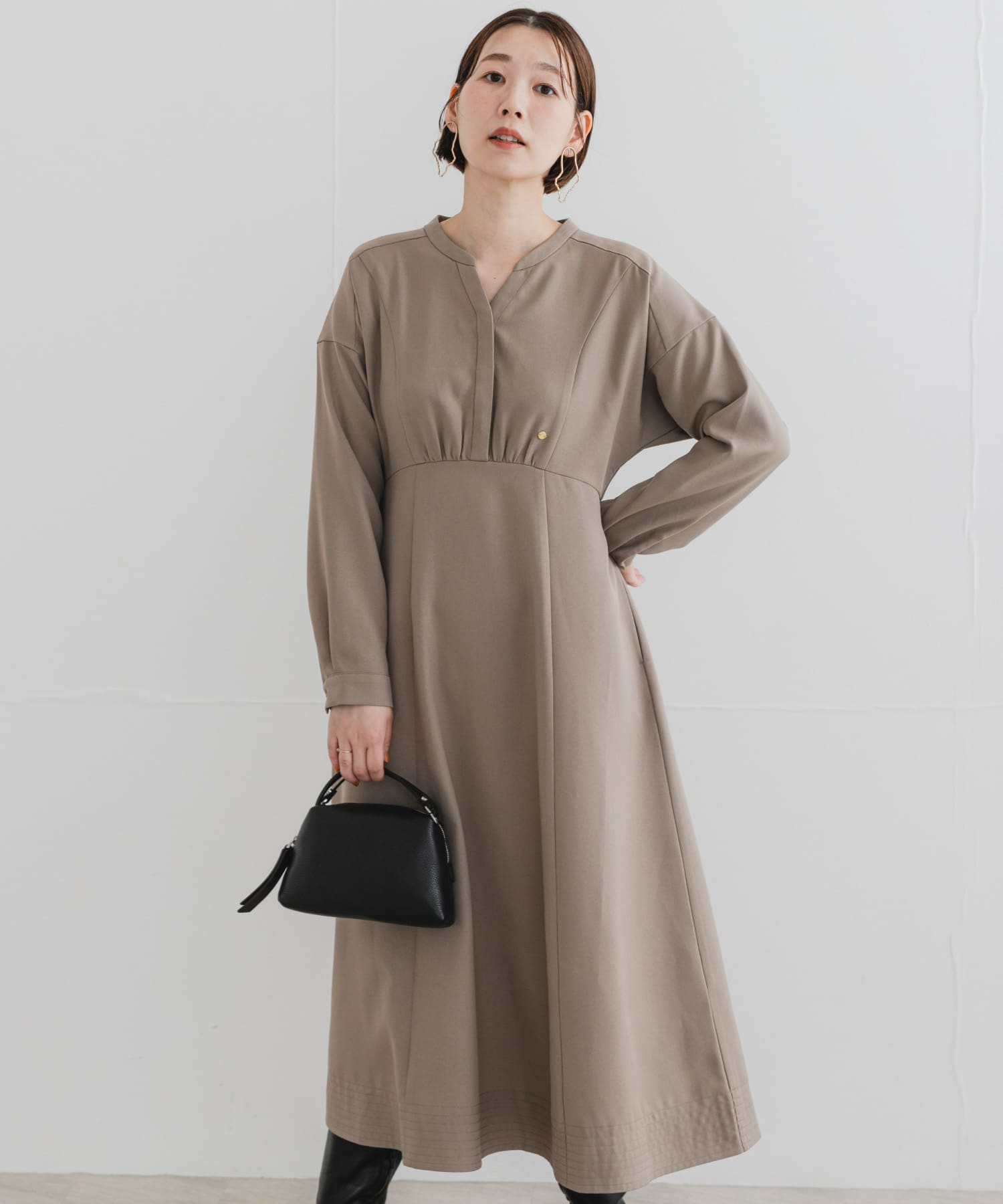 身長：164cm サイズ：38