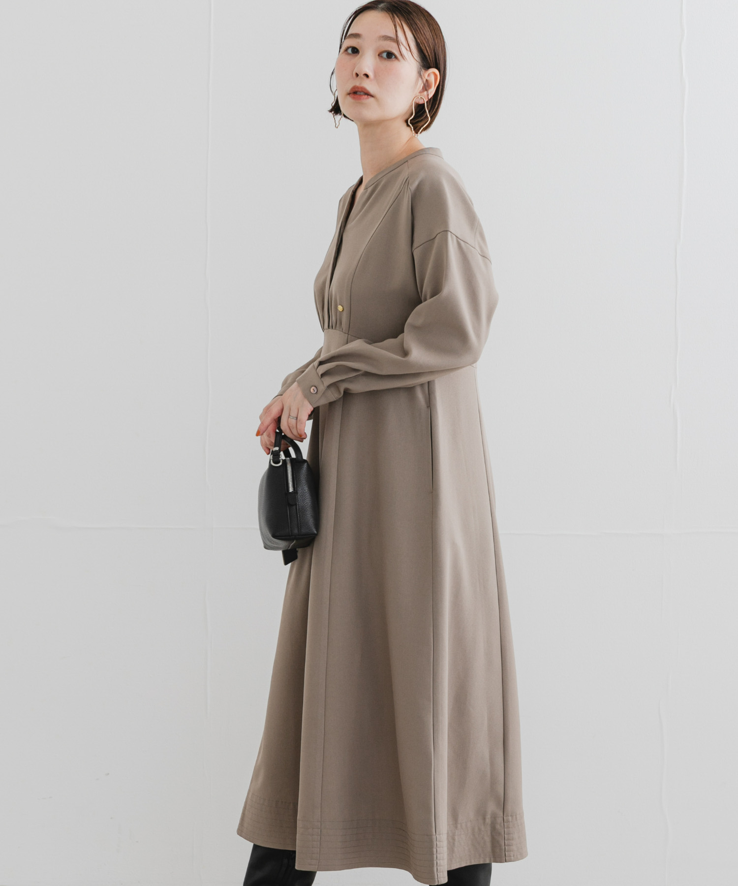 身長：164cm サイズ：38