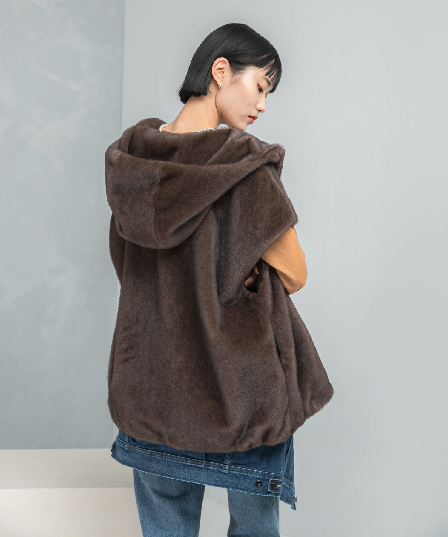 ECOPELファーフードジレ BROWN FREE