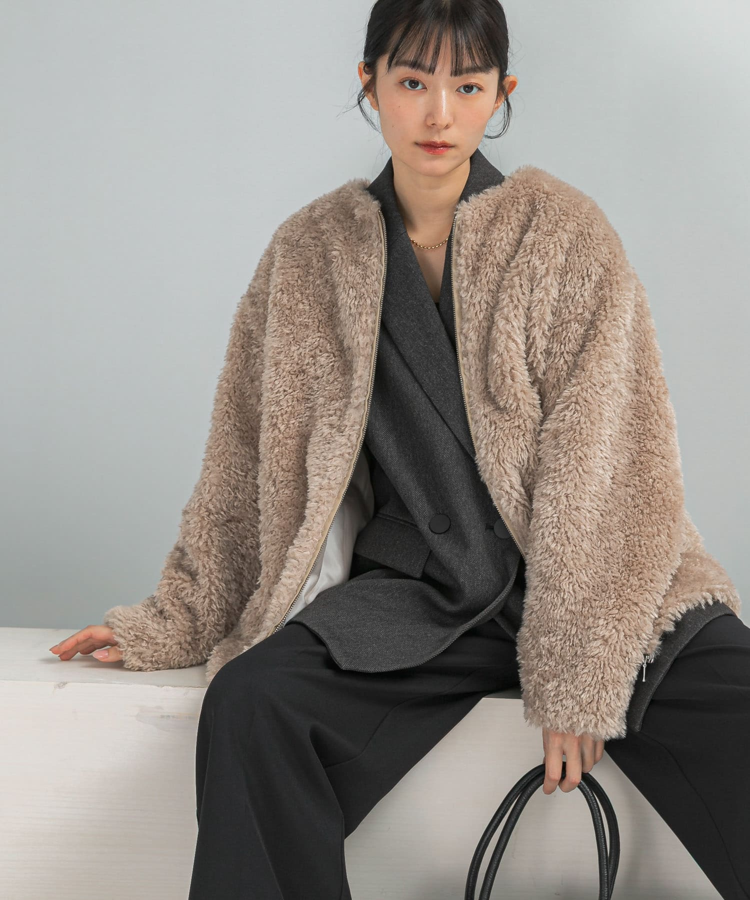 『WEB/一部店舗限定』ノーカラーファーボアZIPブルゾン